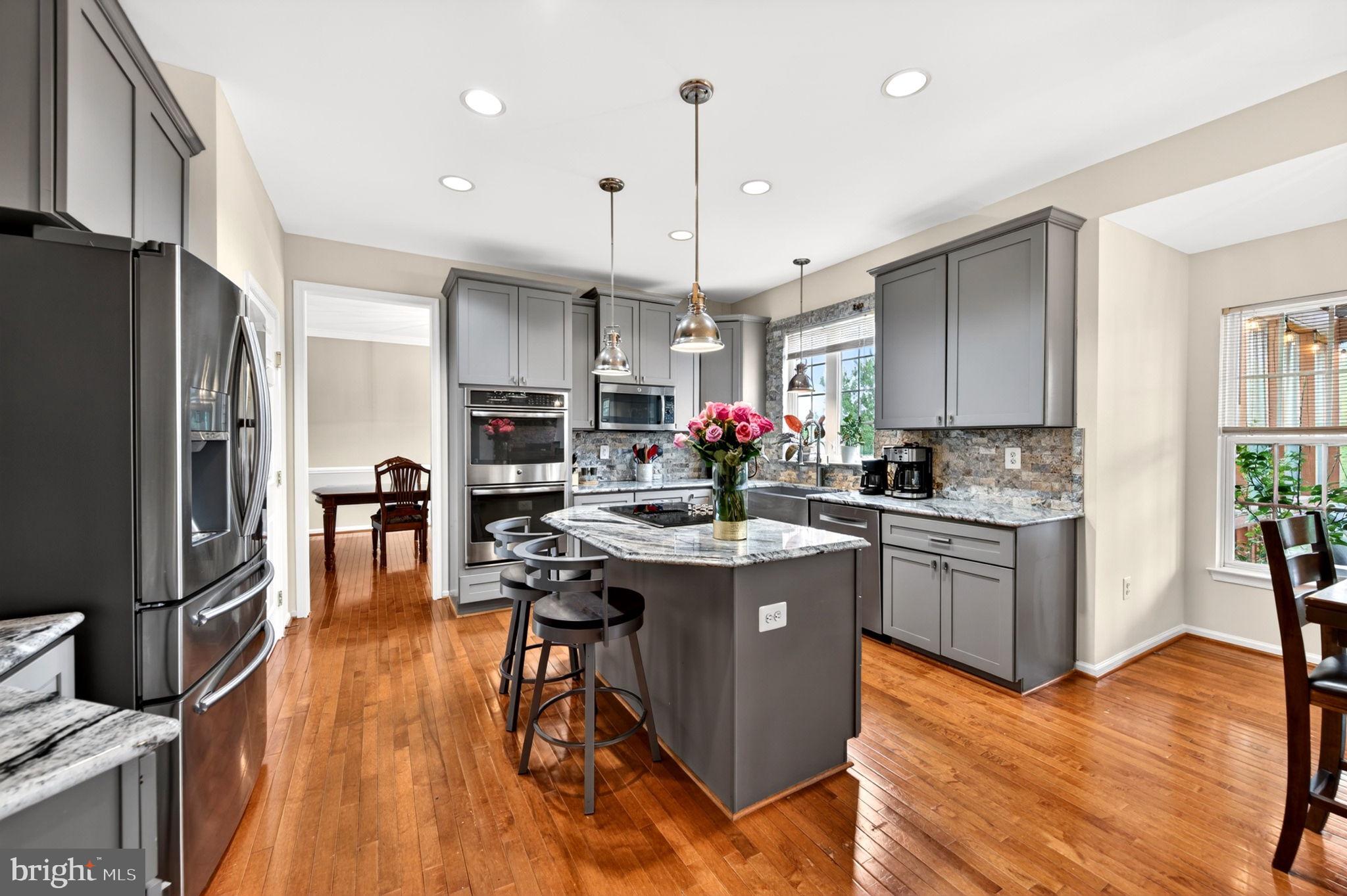 NORTH POINTE - Residential