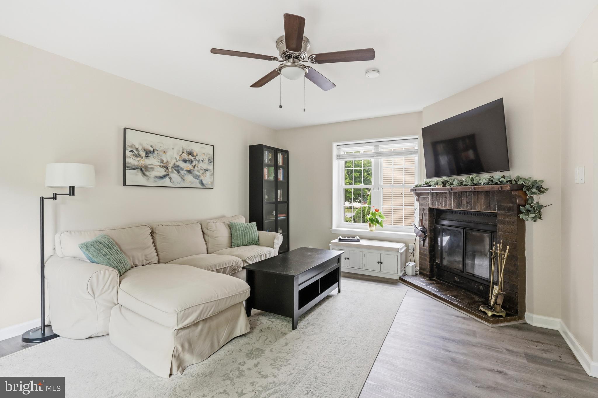 MONTGOMERY GLEN - Residential