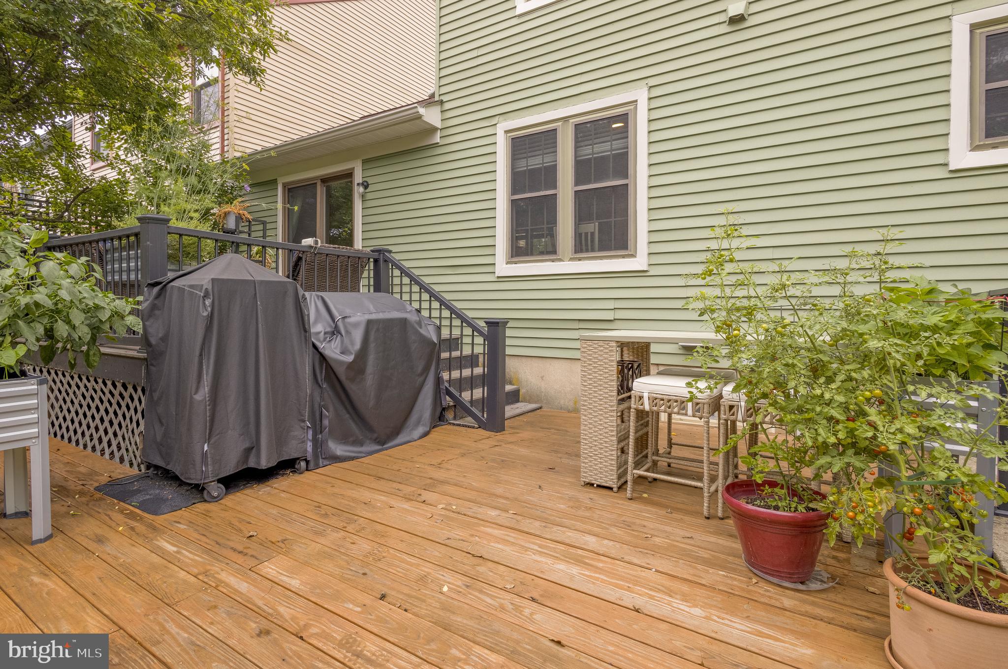 MONTGOMERY GLEN - Residential