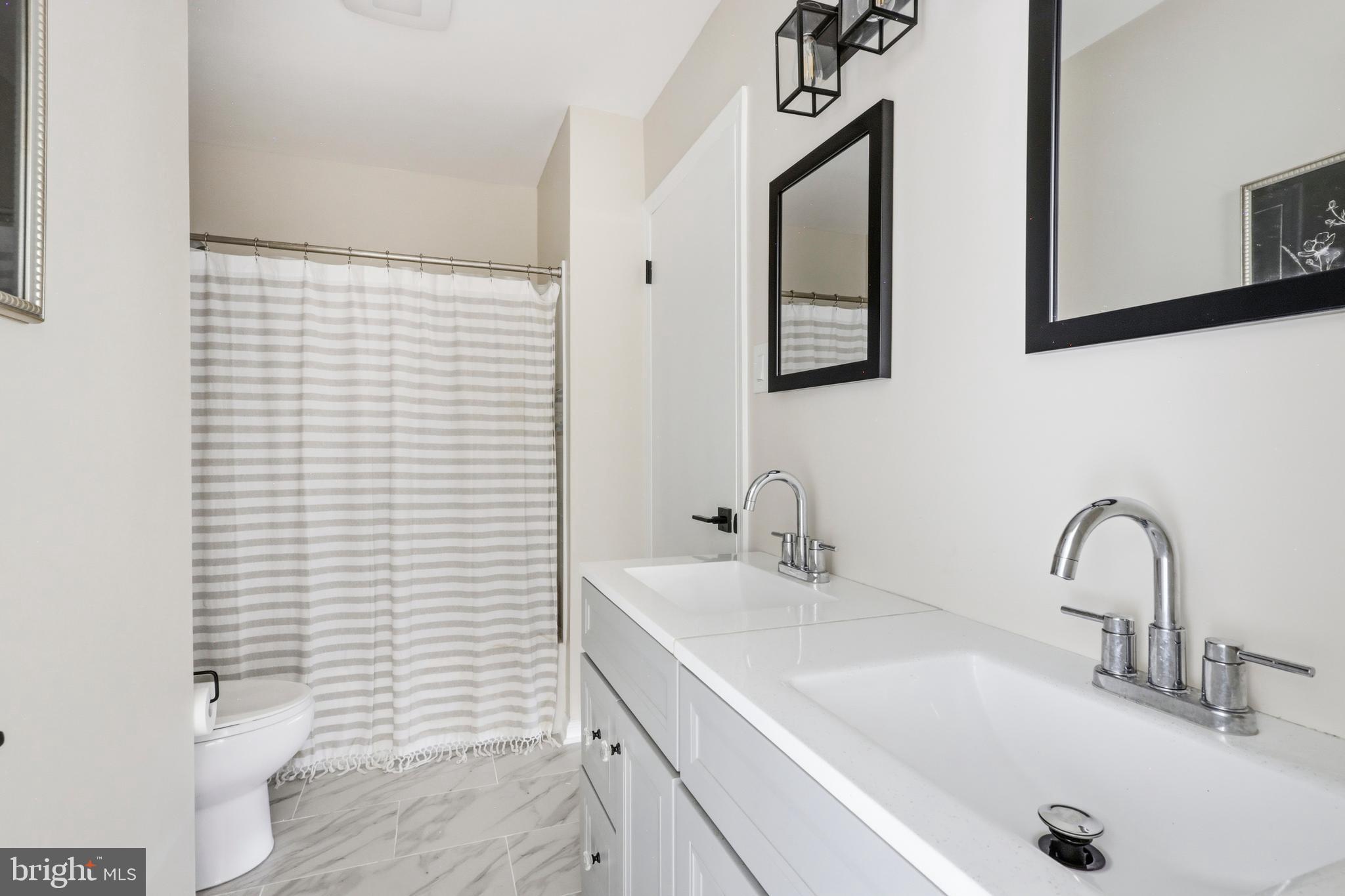 MONTGOMERY GLEN - Residential