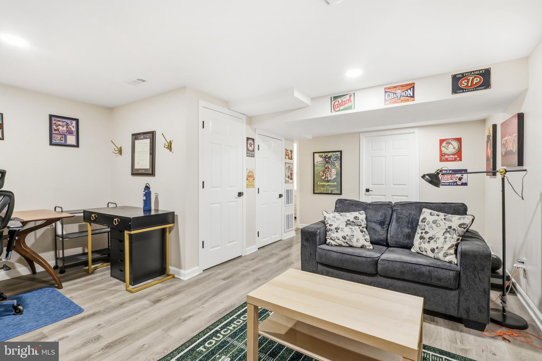 MONTGOMERY GLEN - Residential