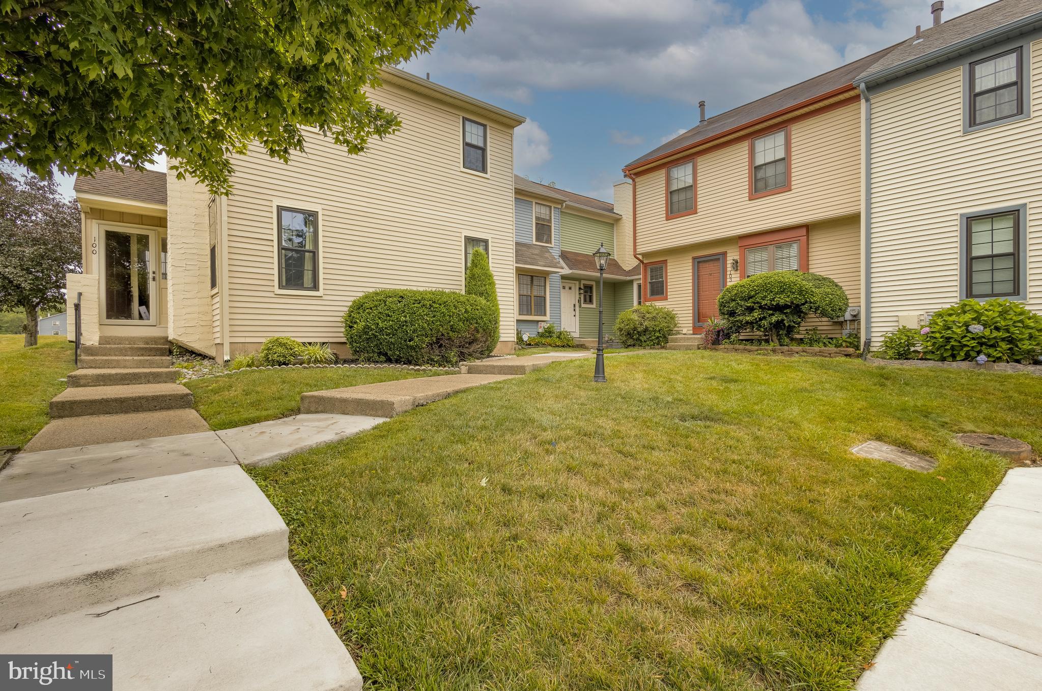 MONTGOMERY GLEN - Residential