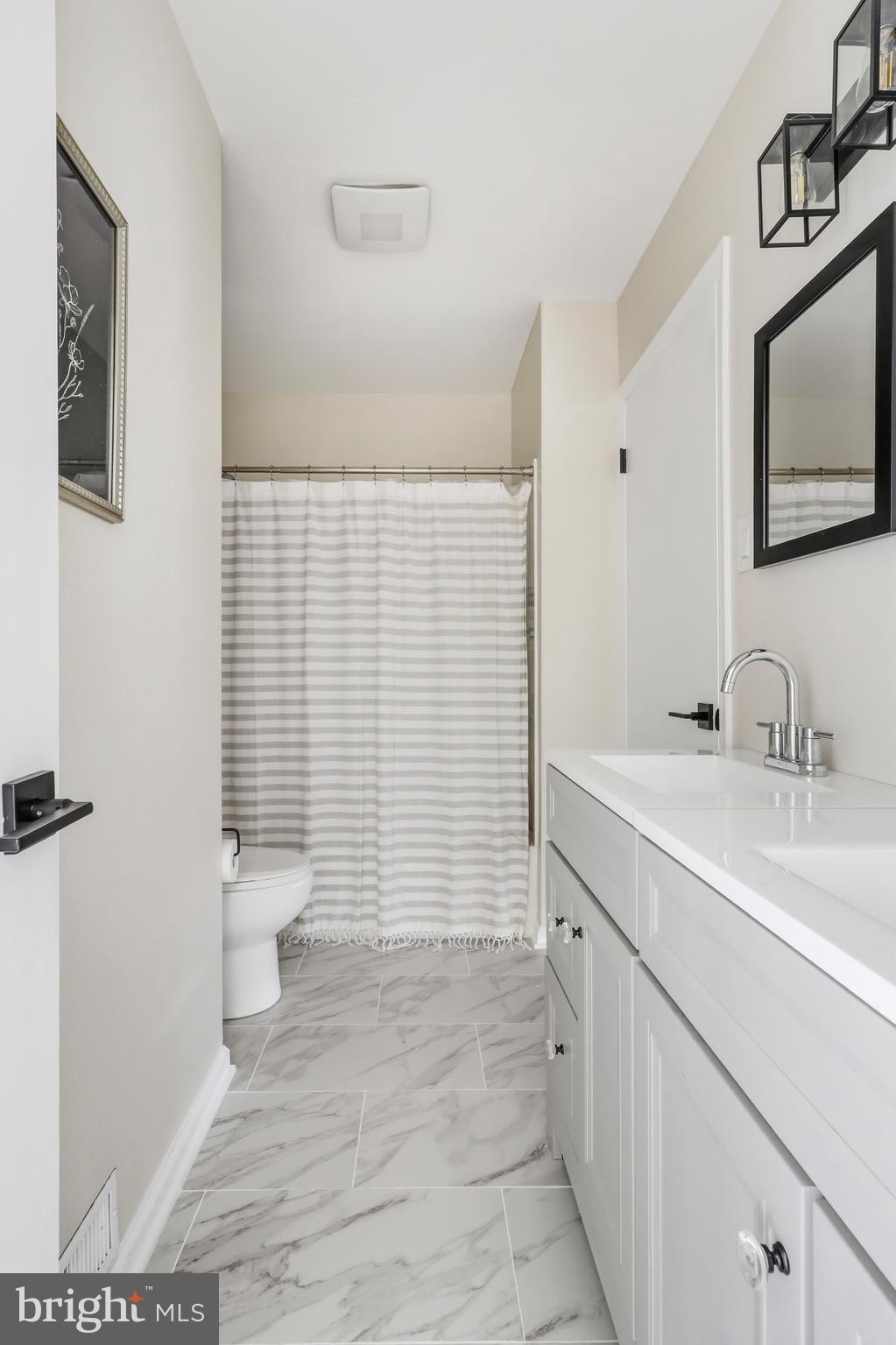 MONTGOMERY GLEN - Residential