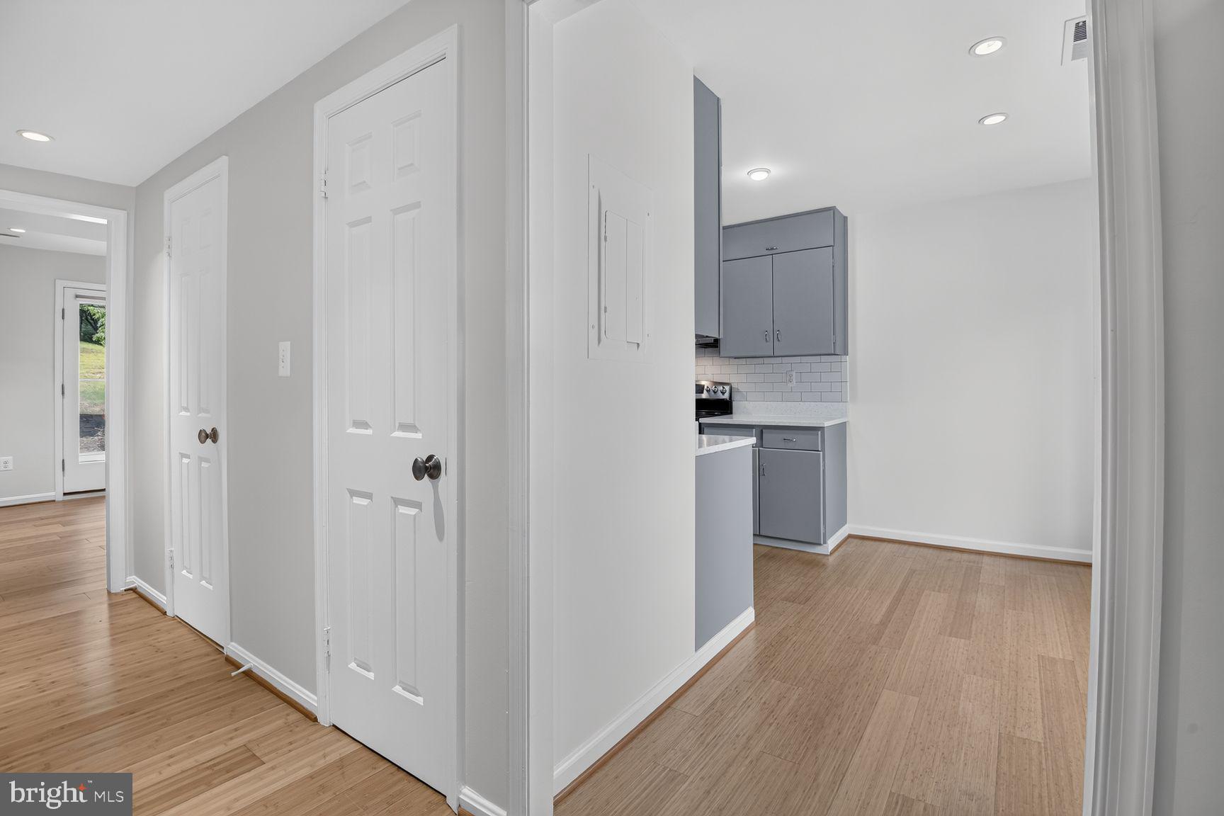 KENWOOD FOREST - Residential