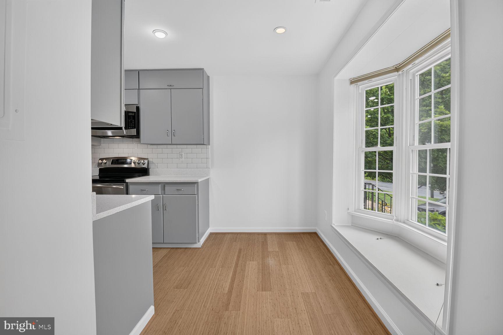 KENWOOD FOREST - Residential
