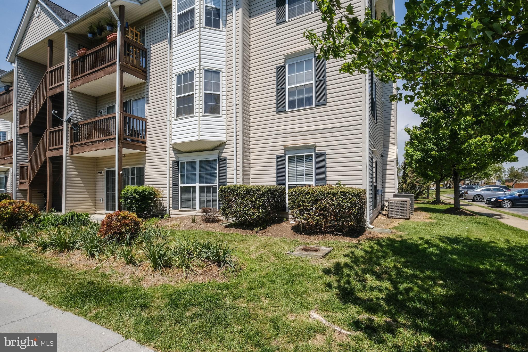 LAKE VIEW - Residential