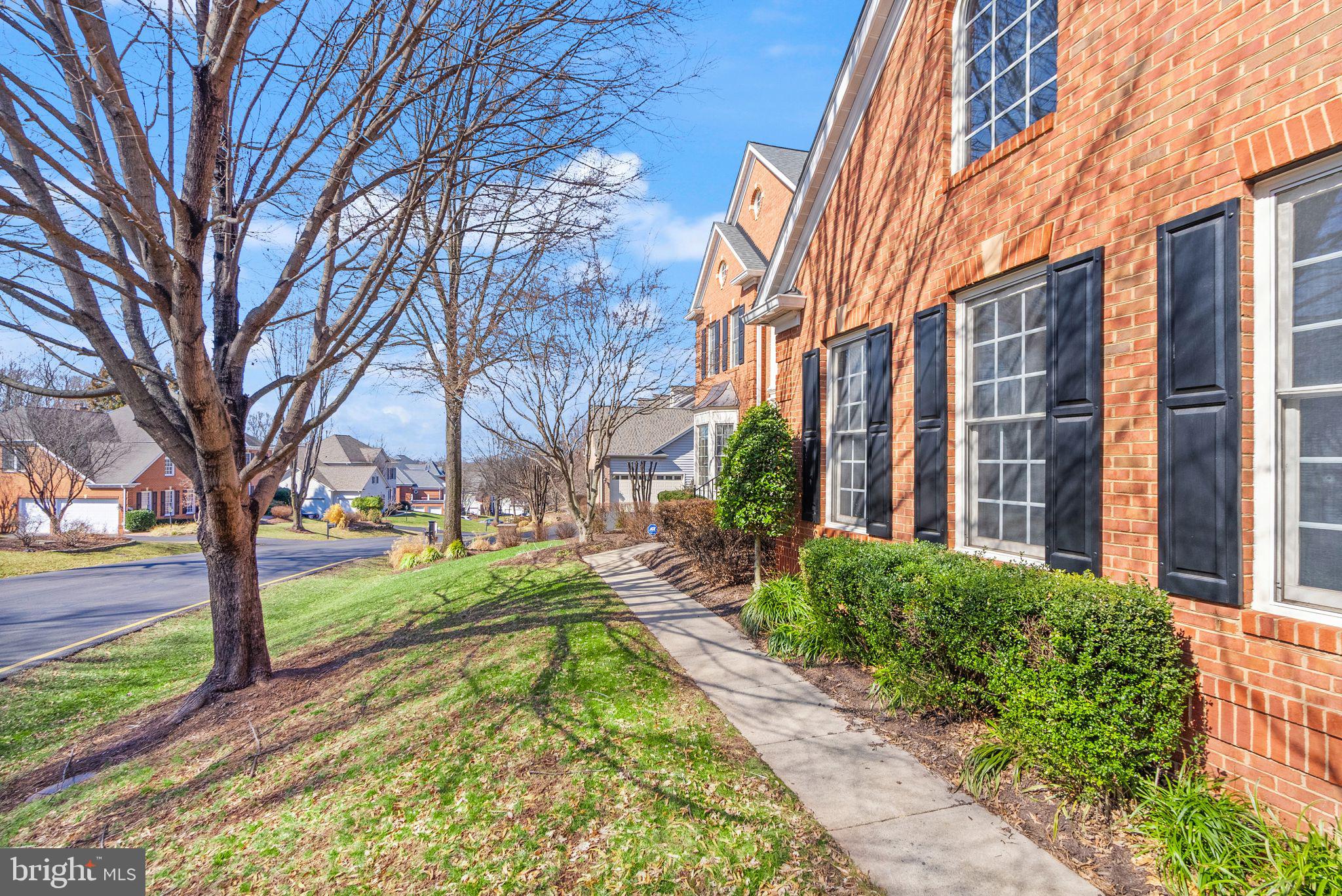 CEDAR CHASE - Residential