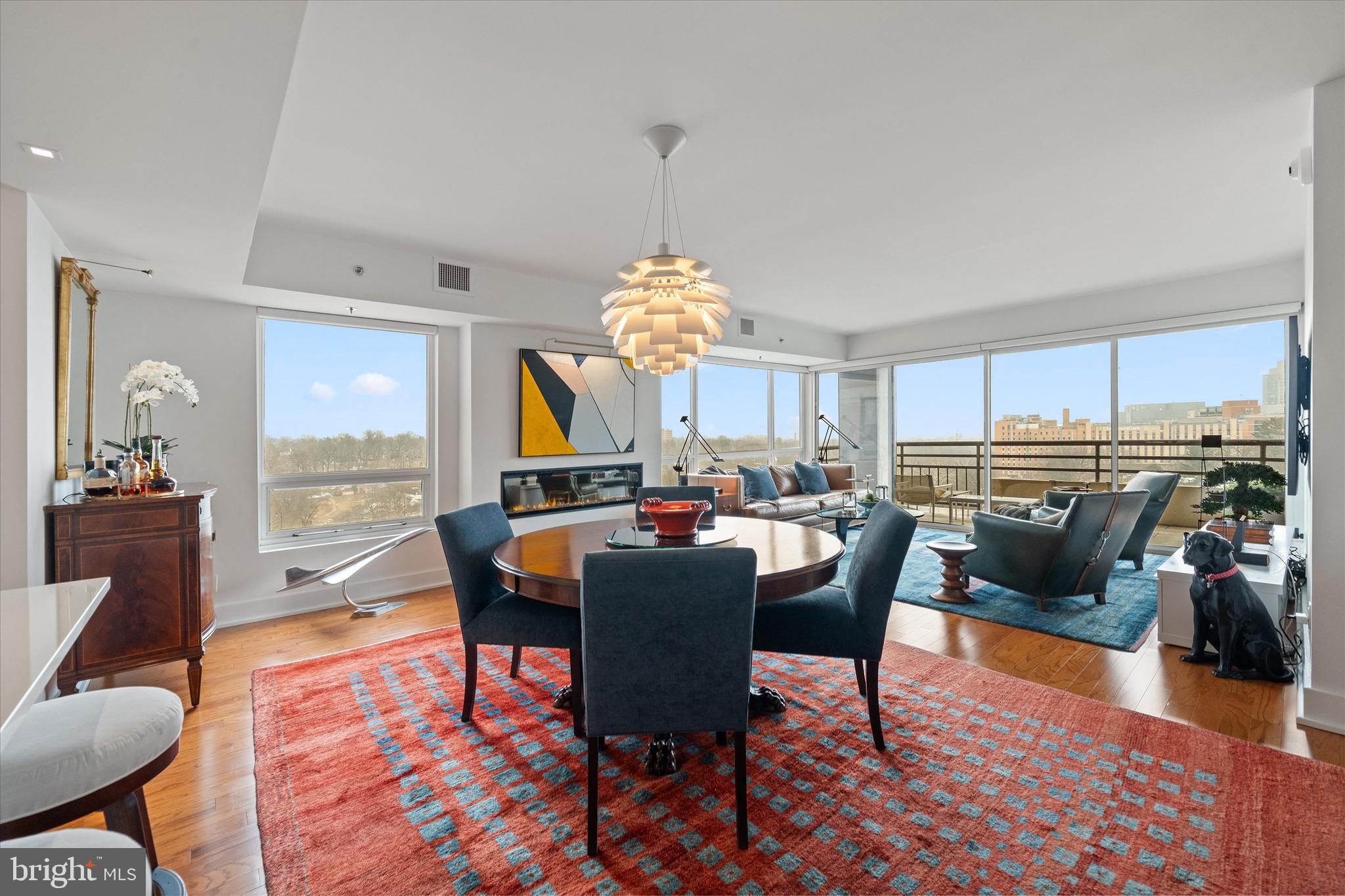 PARK PLAZA - Residential