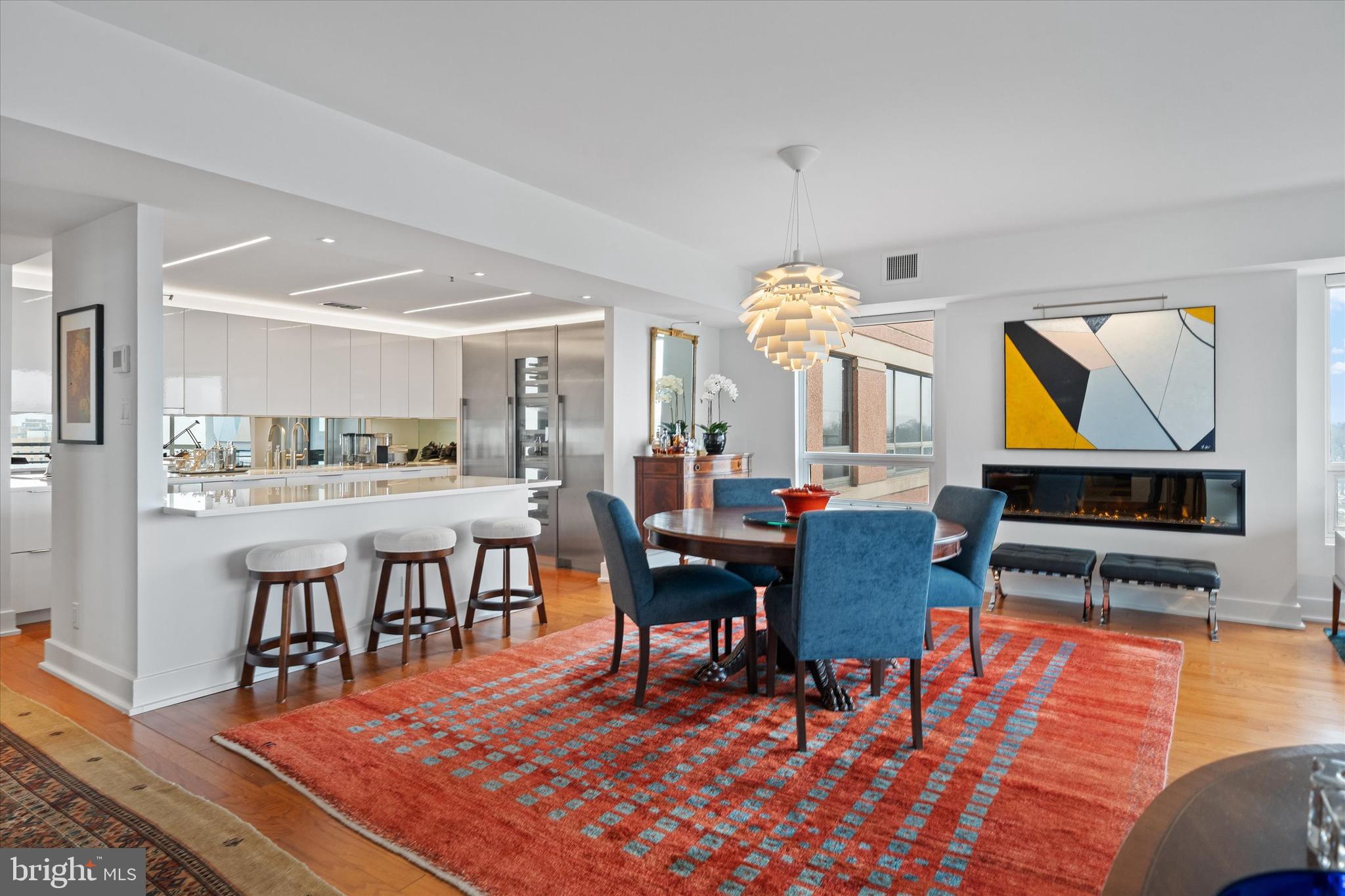 PARK PLAZA - Residential