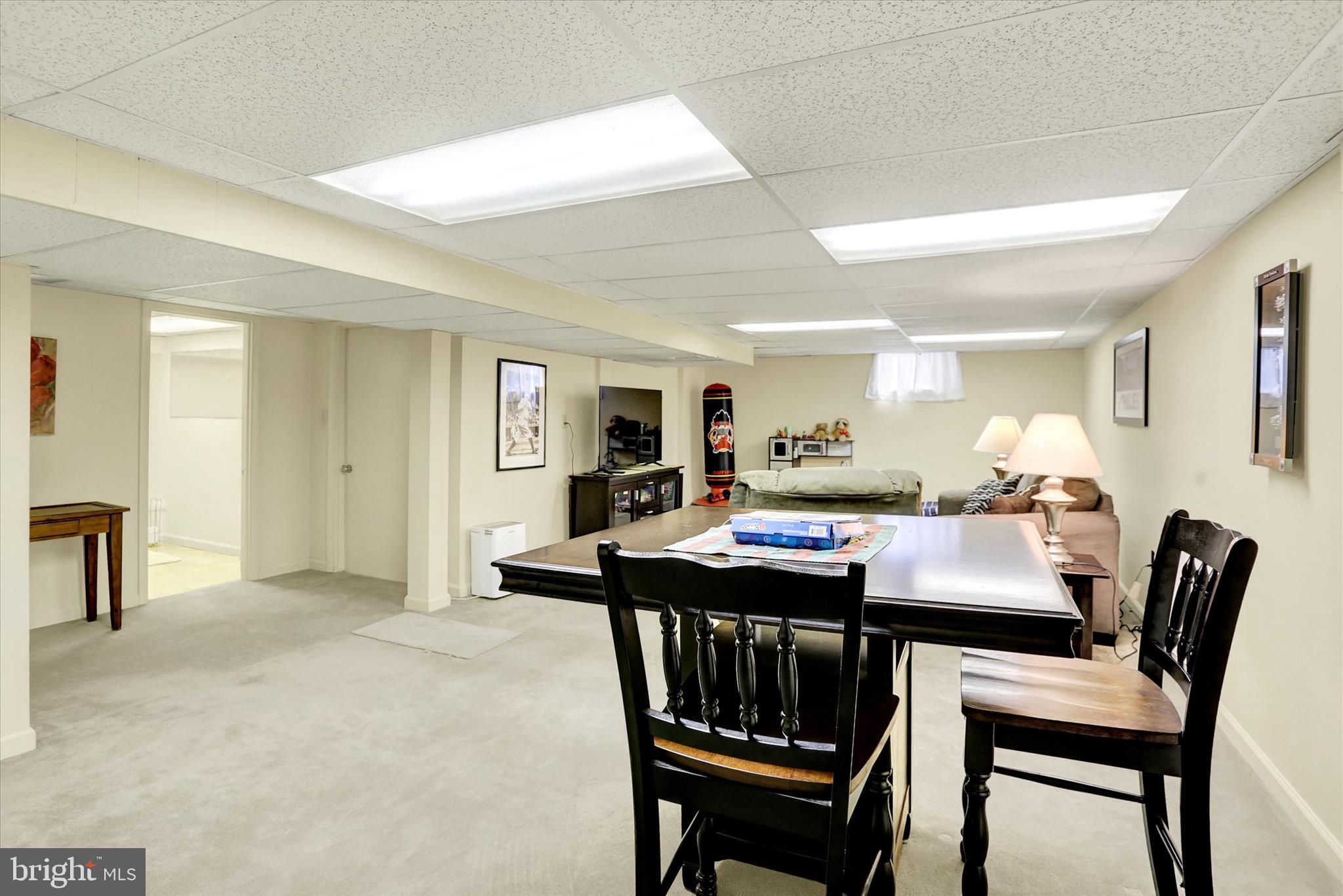 WINDSOR PARK - Residential