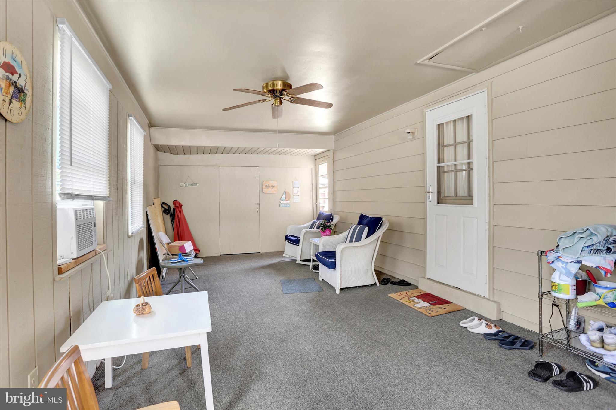 WINDSOR PARK - Residential