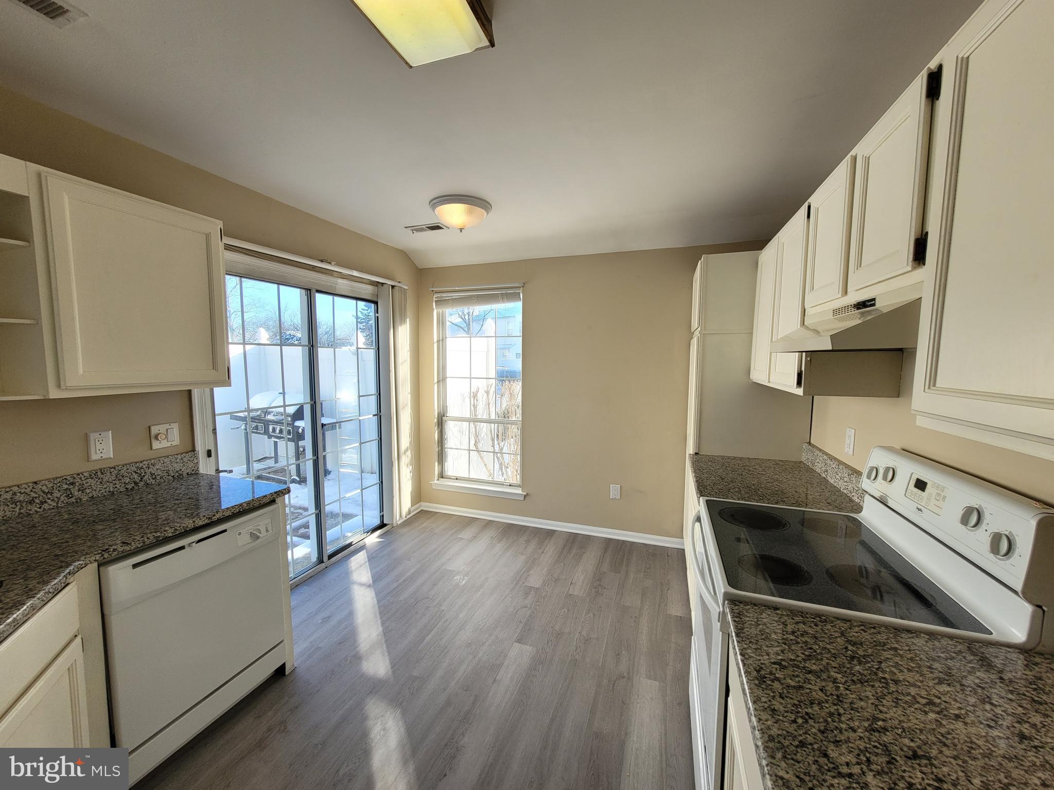 VILLAGE SHIRES - Residential Lease