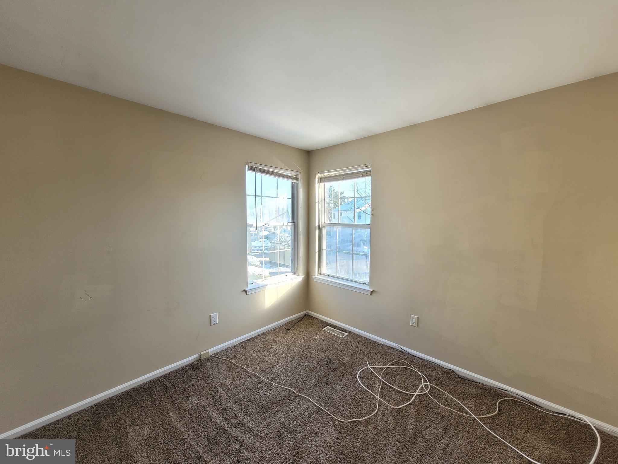 VILLAGE SHIRES - Residential Lease