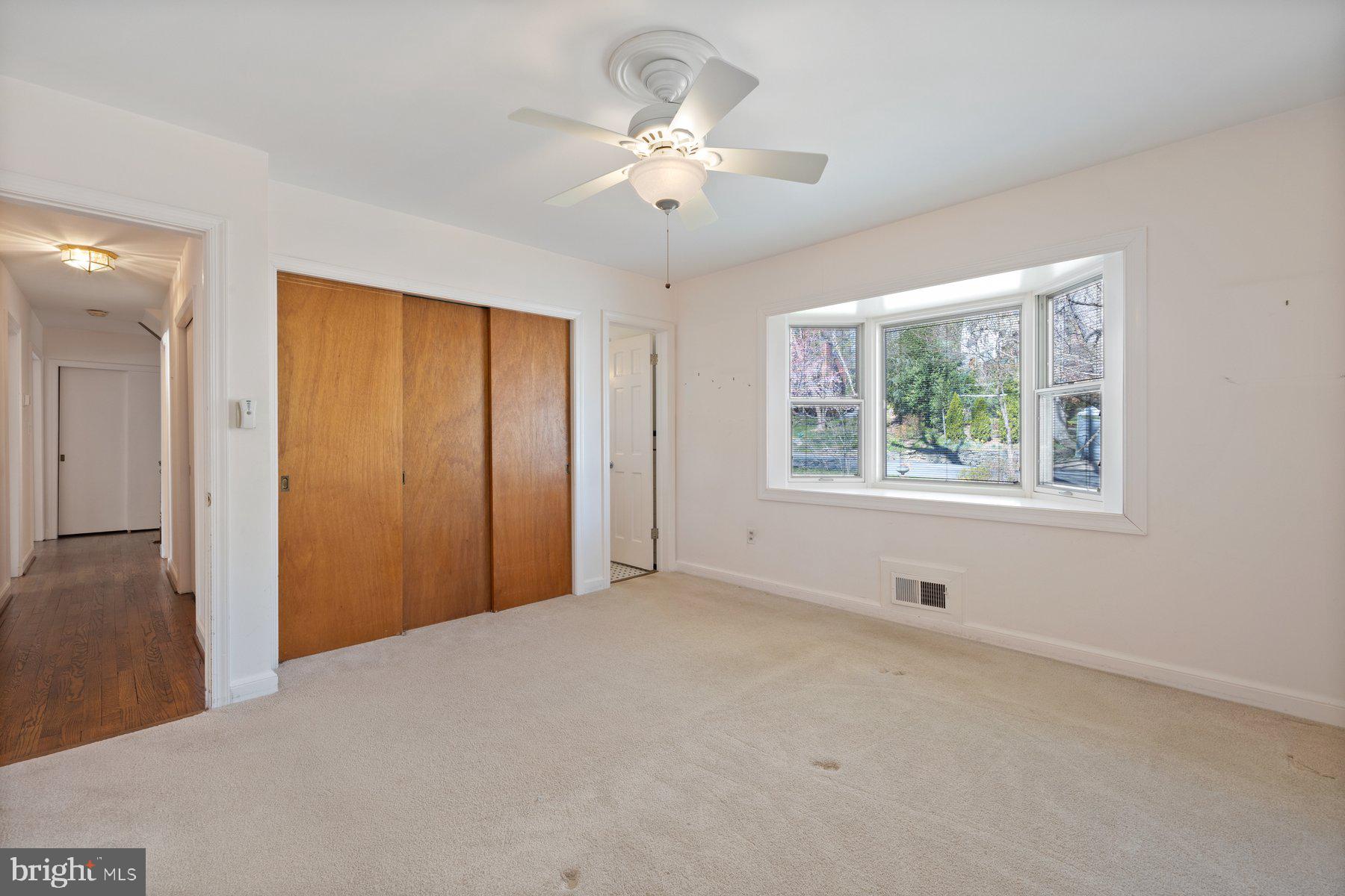 COUNTRY CLUB GROVE - Residential