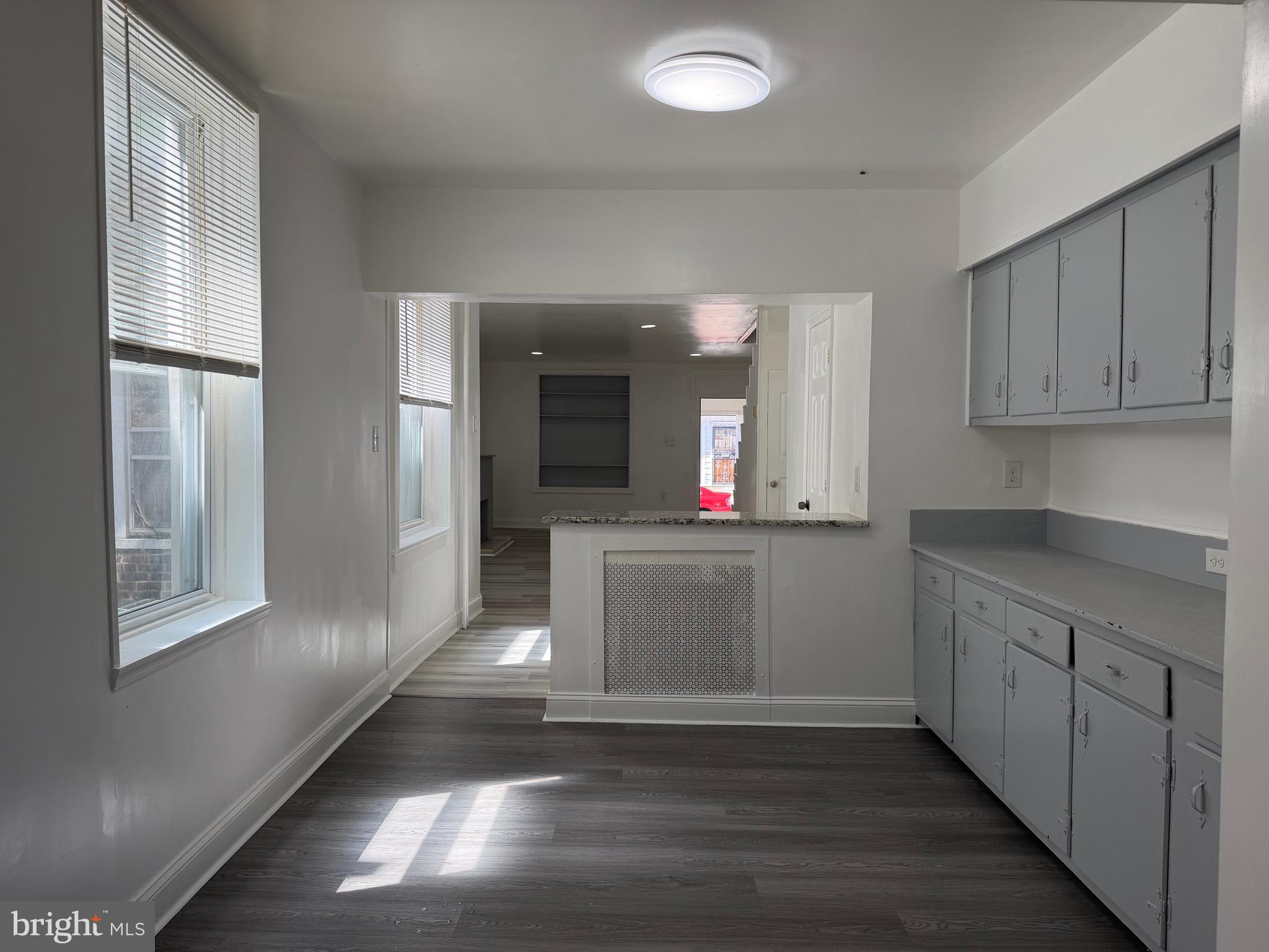 PHILADELPHIA (SOUTHWEST) - Residential