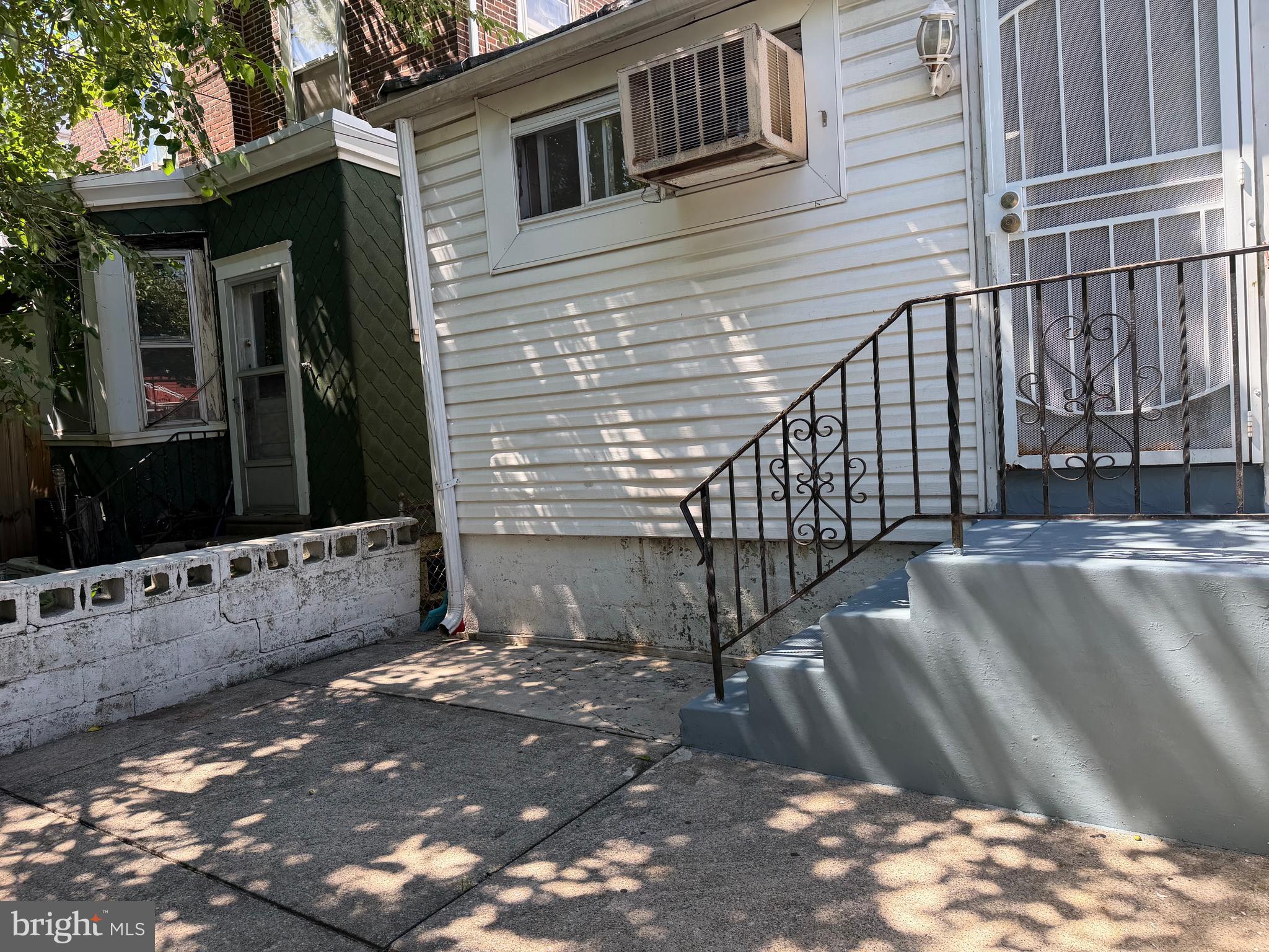 PHILADELPHIA (SOUTHWEST) - Residential
