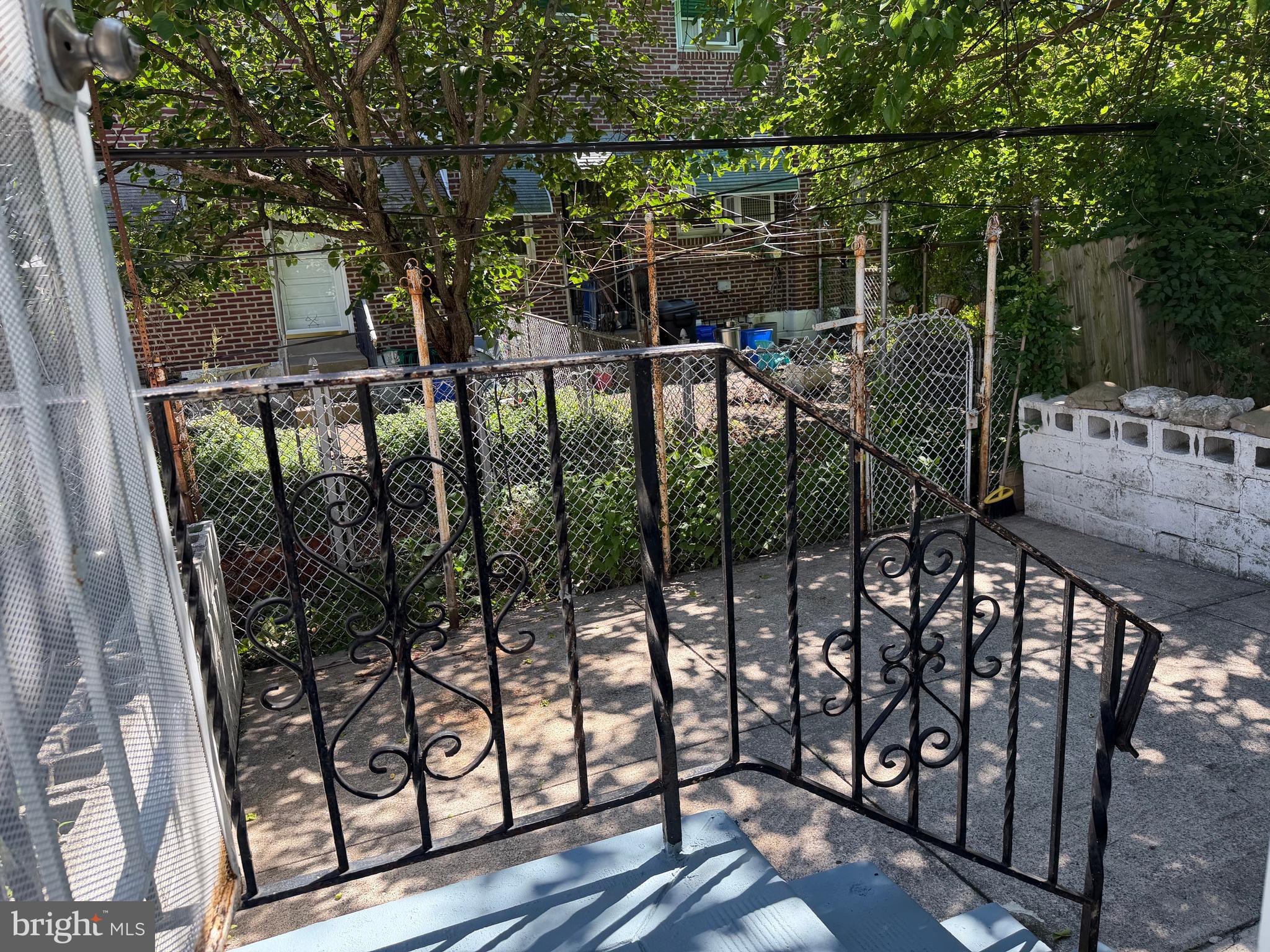 PHILADELPHIA (SOUTHWEST) - Residential