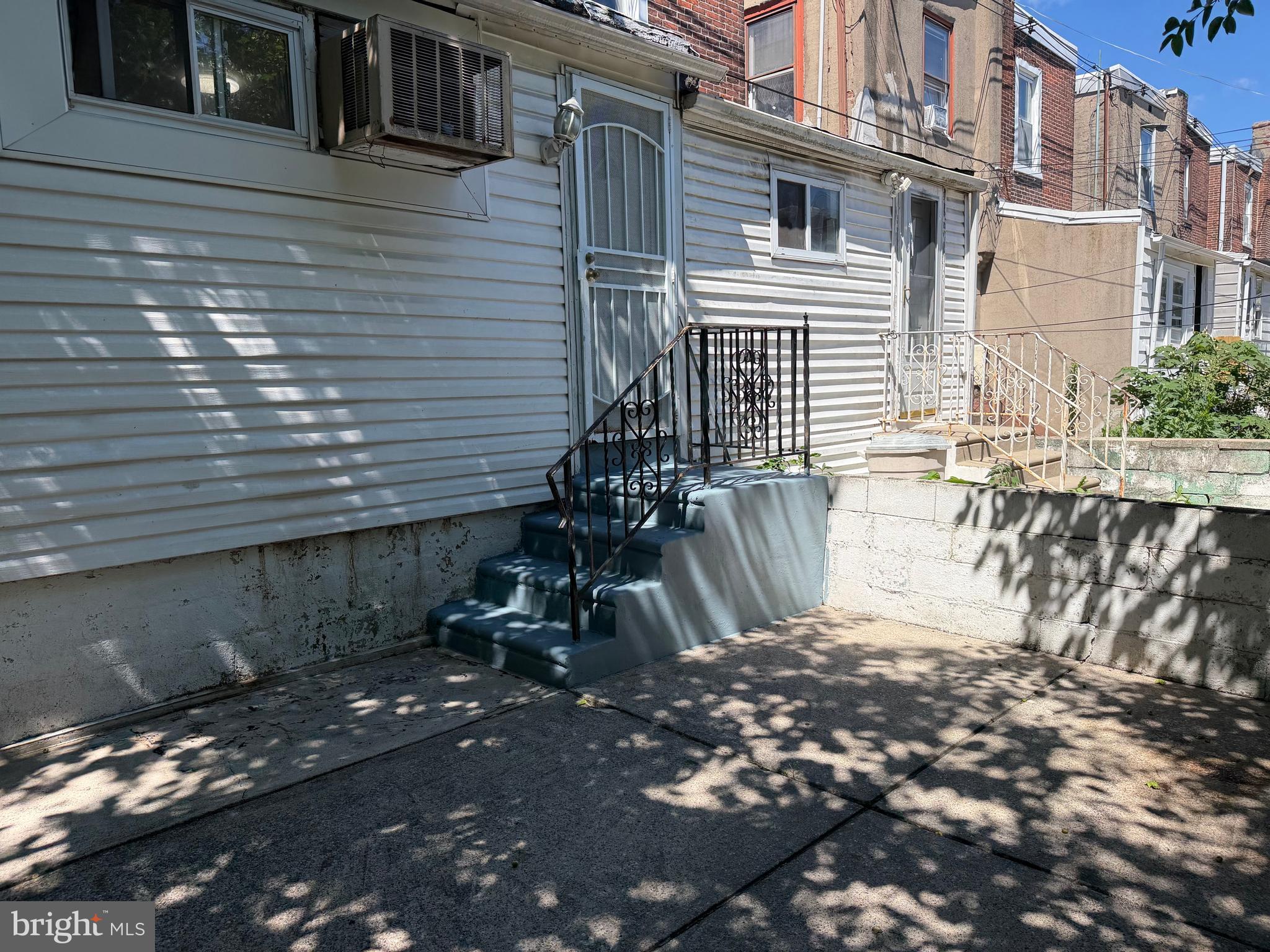 PHILADELPHIA (SOUTHWEST) - Residential
