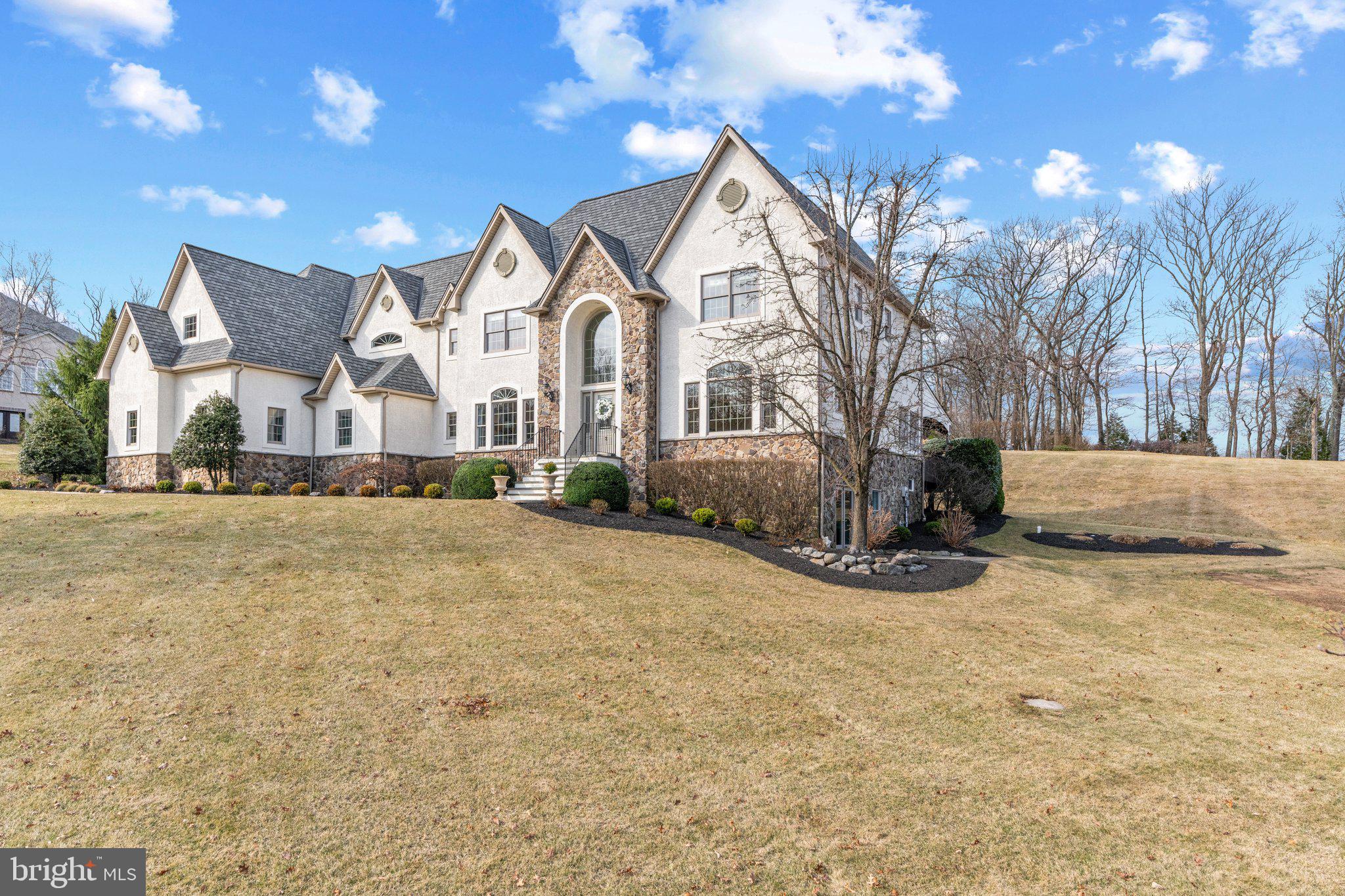 SADDLE RIDGE - Residential