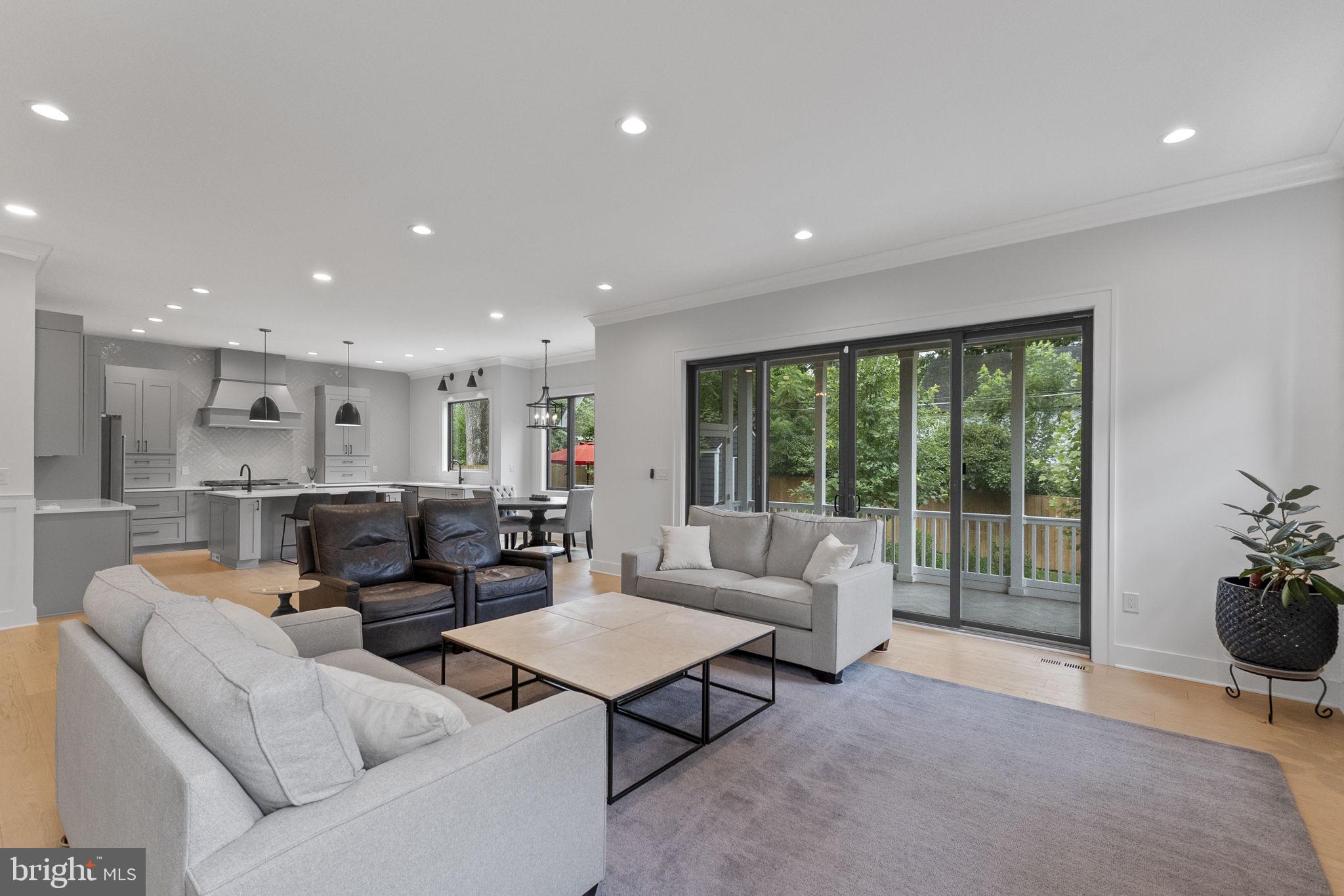 ASHTON HEIGHTS - Residential