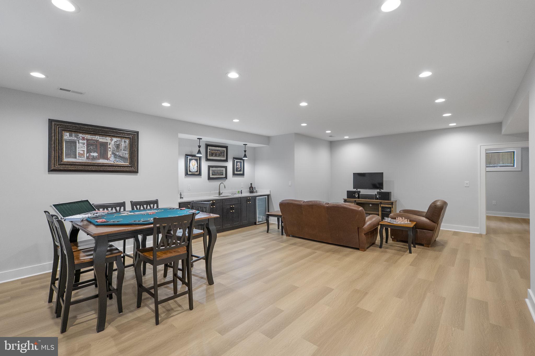 ASHTON HEIGHTS - Residential