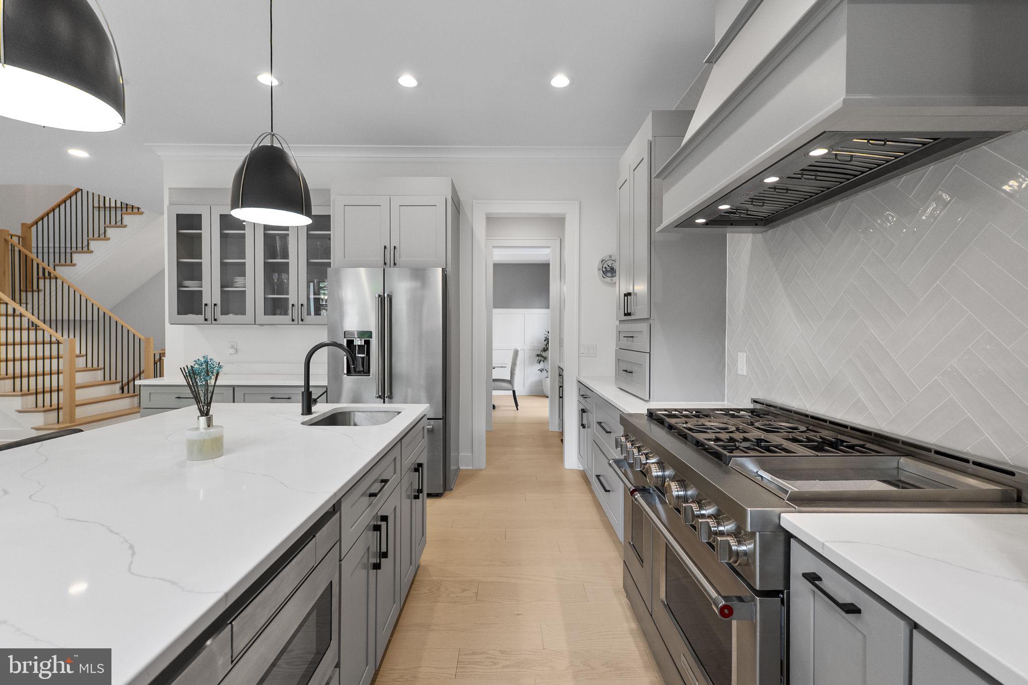 ASHTON HEIGHTS - Residential