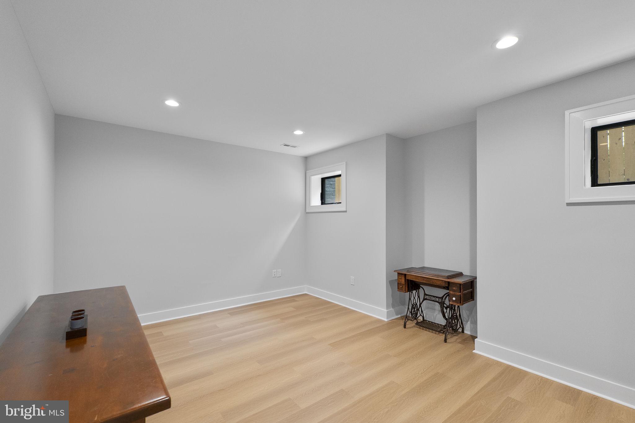 ASHTON HEIGHTS - Residential