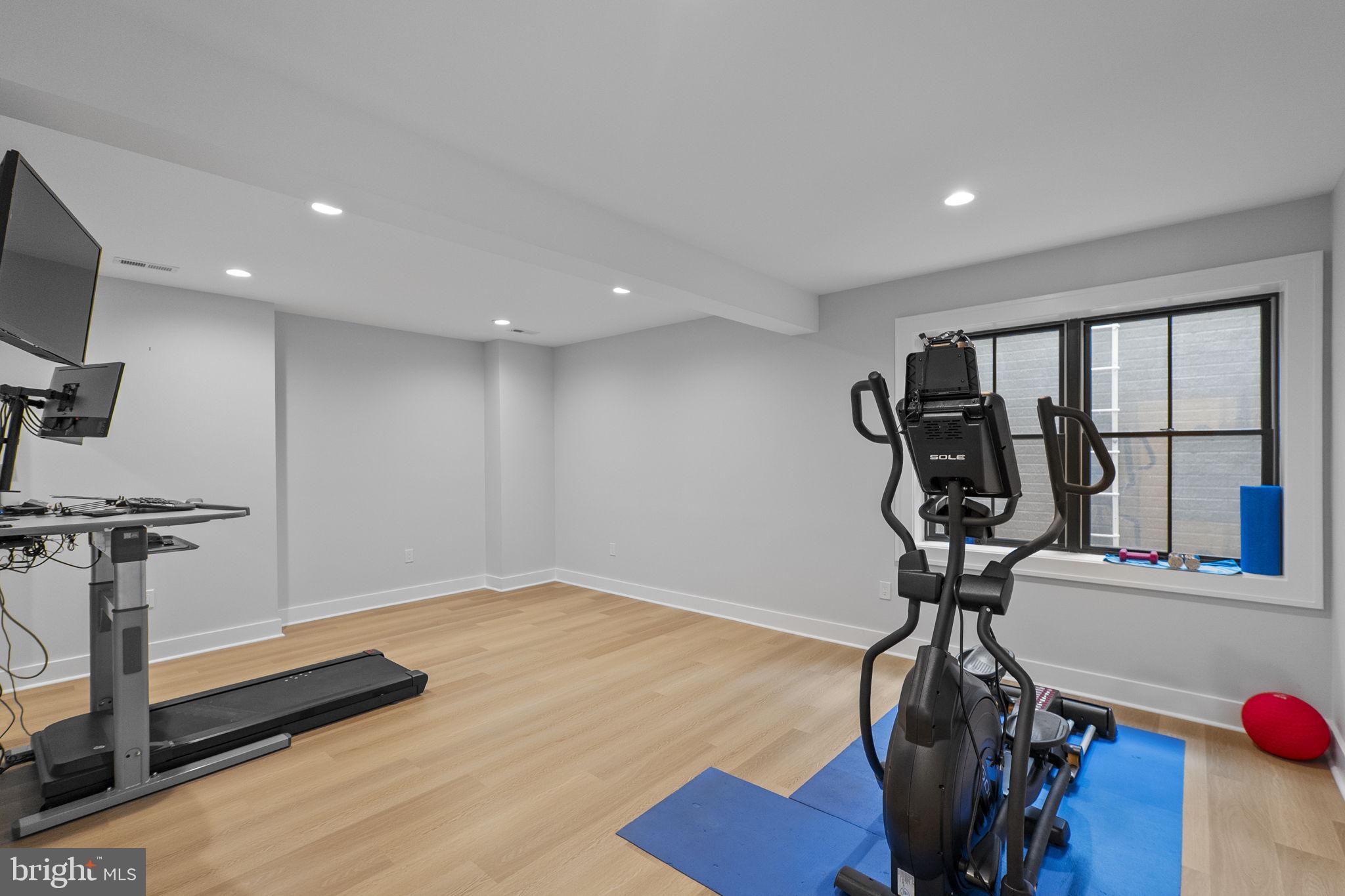ASHTON HEIGHTS - Residential