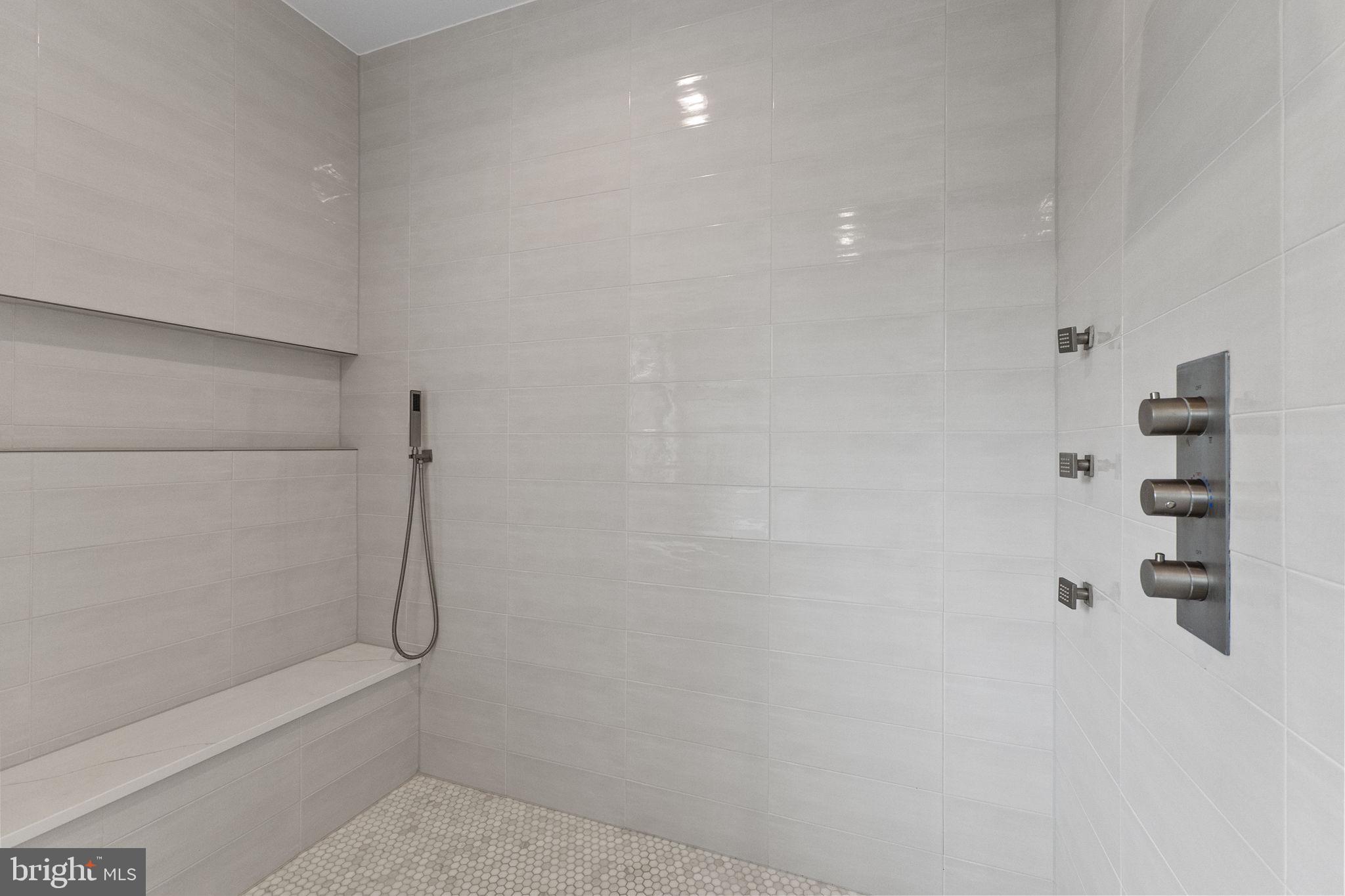 ASHTON HEIGHTS - Residential