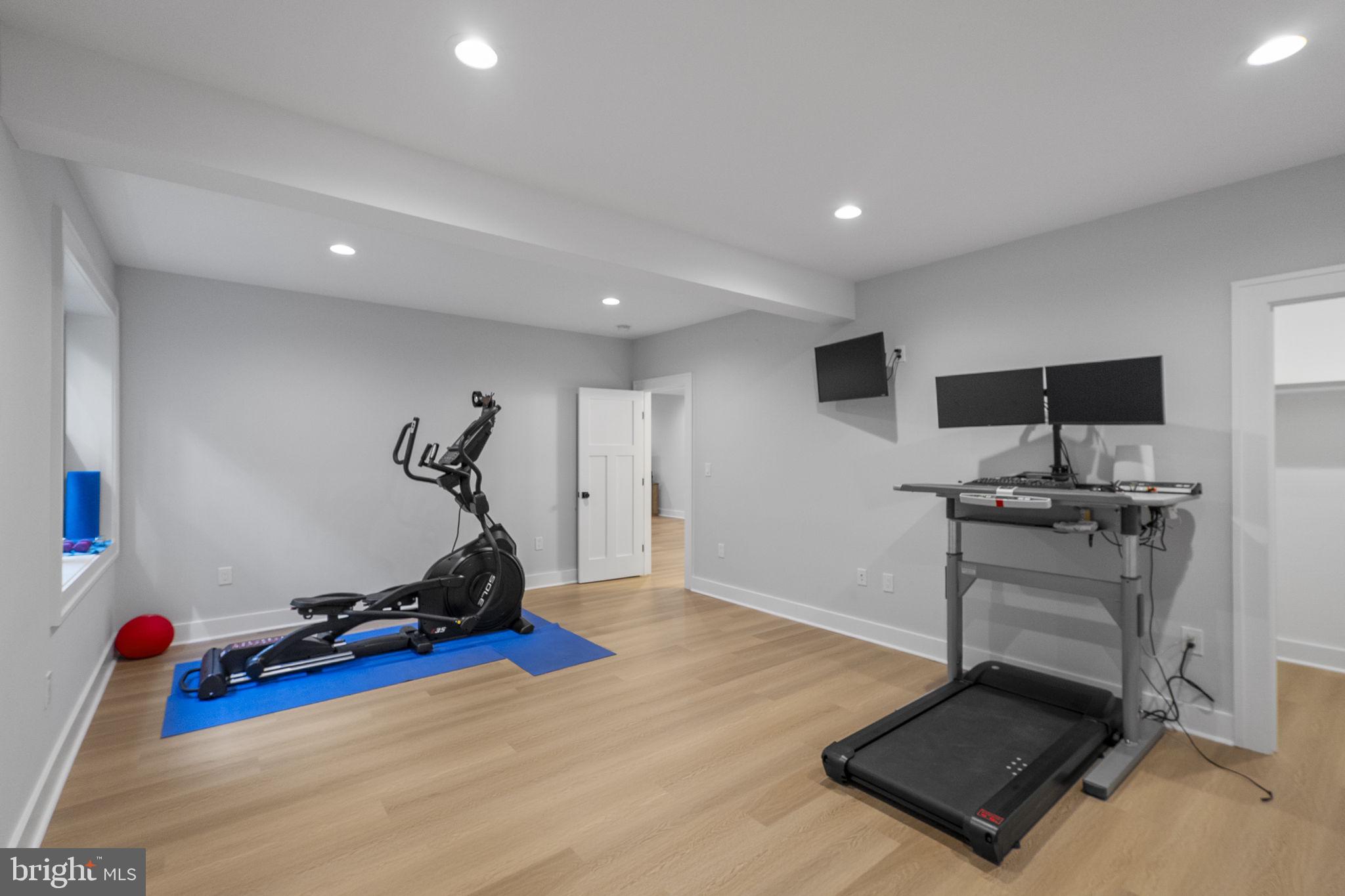 ASHTON HEIGHTS - Residential