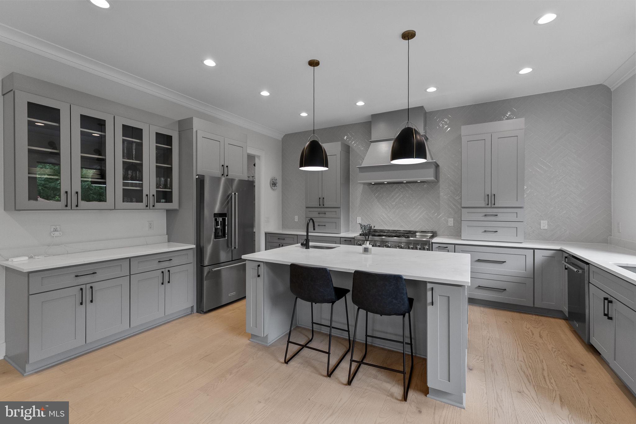 ASHTON HEIGHTS - Residential
