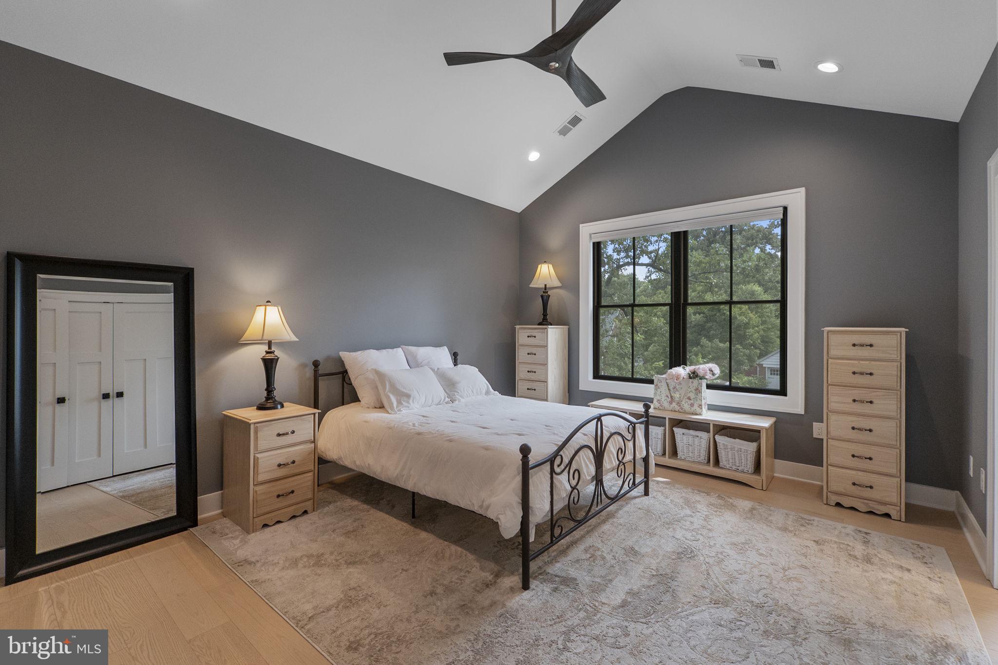 ASHTON HEIGHTS - Residential