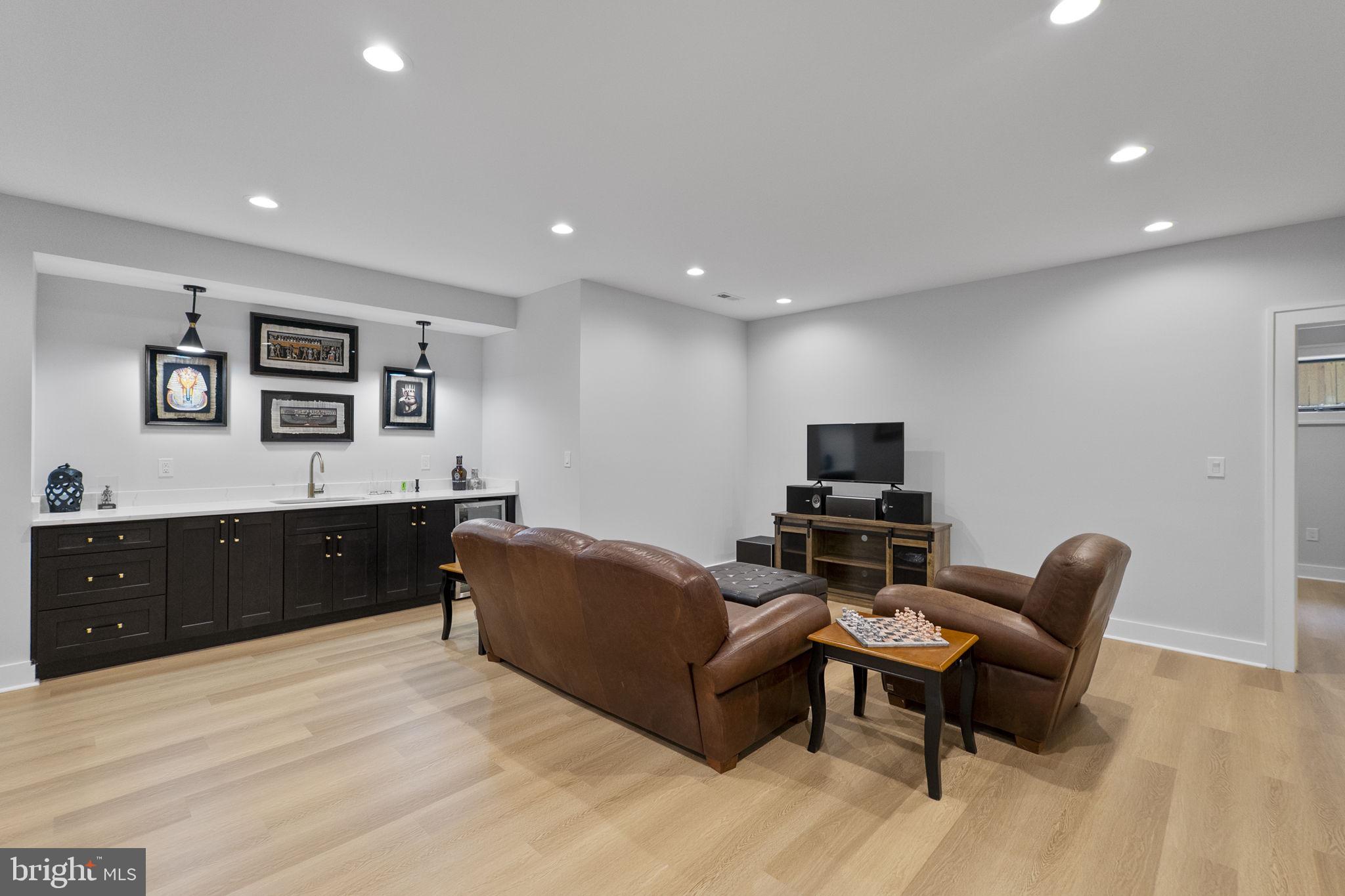 ASHTON HEIGHTS - Residential