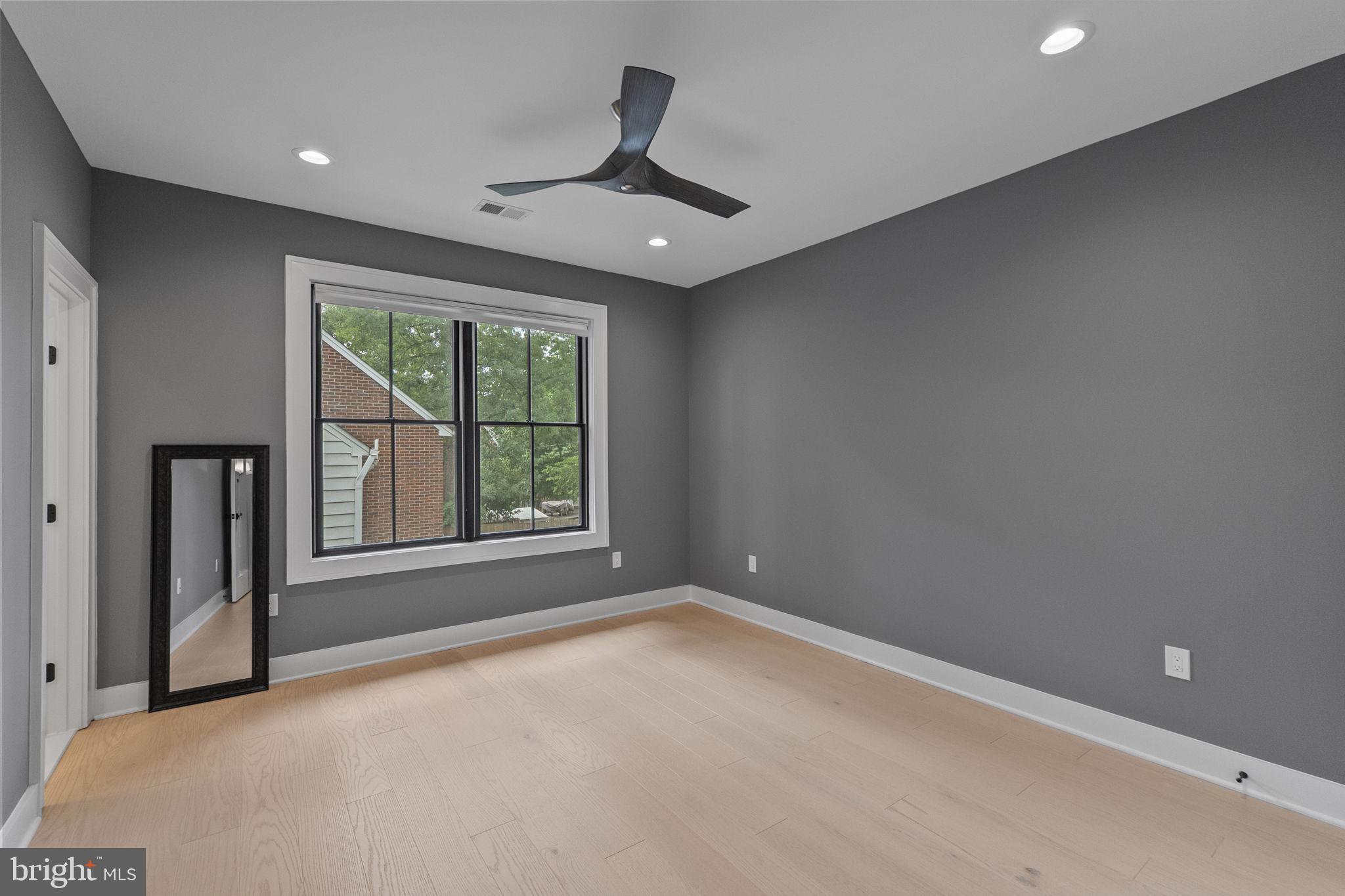 ASHTON HEIGHTS - Residential