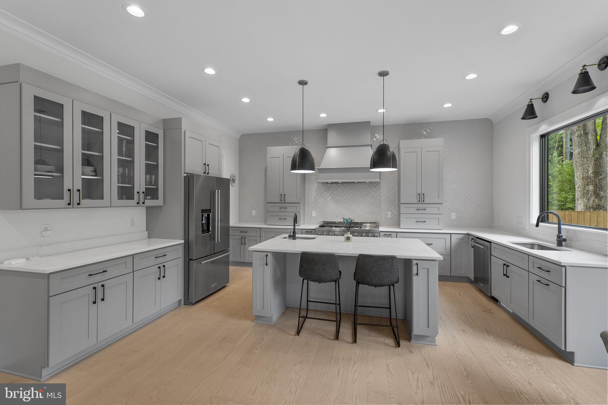 ASHTON HEIGHTS - Residential