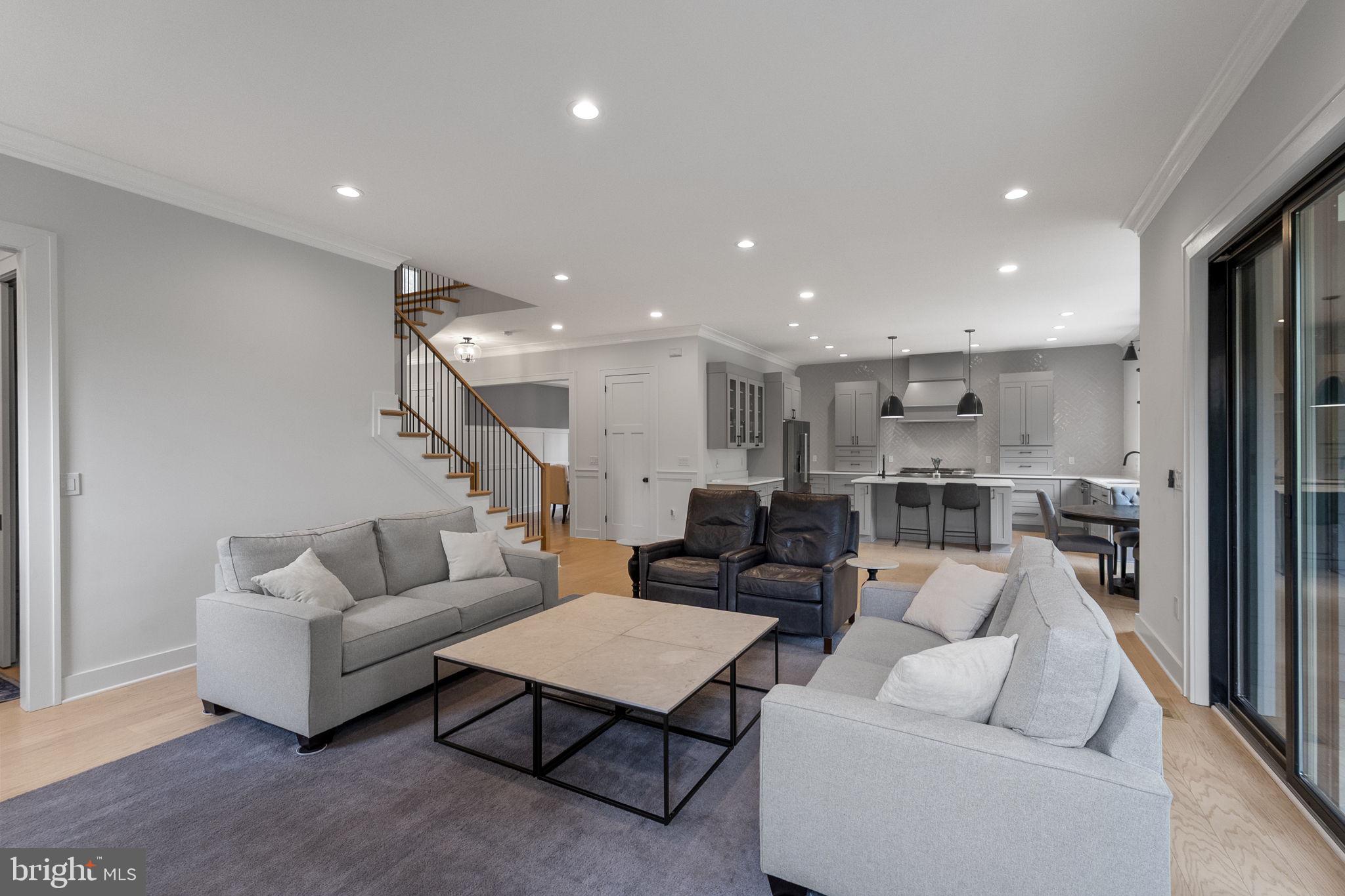 ASHTON HEIGHTS - Residential