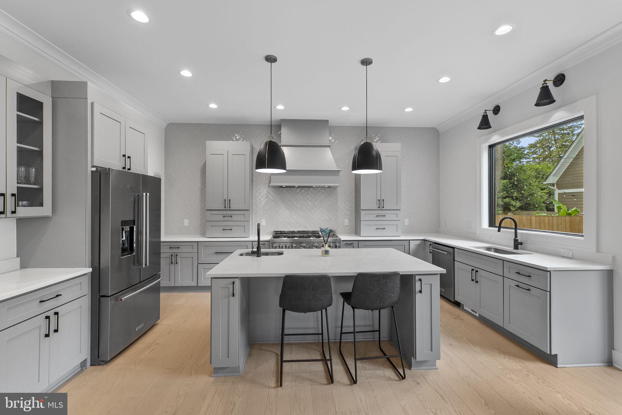 ASHTON HEIGHTS - Residential