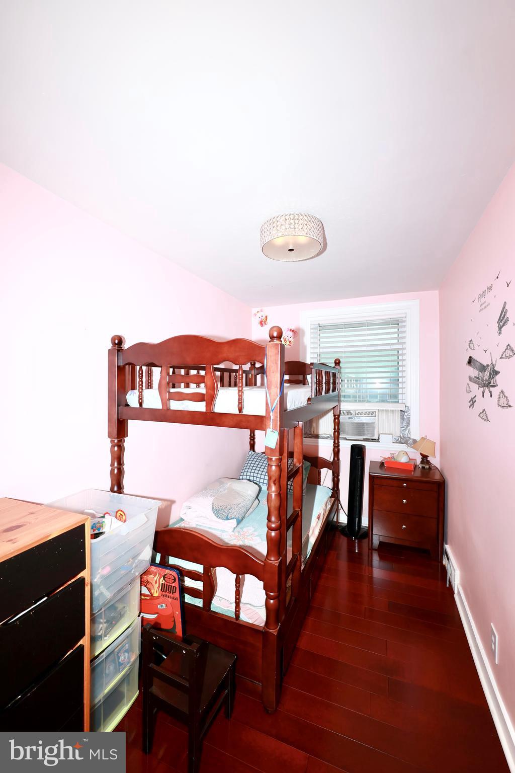 PHILADELPHIA (NORTHEAST) - Residential