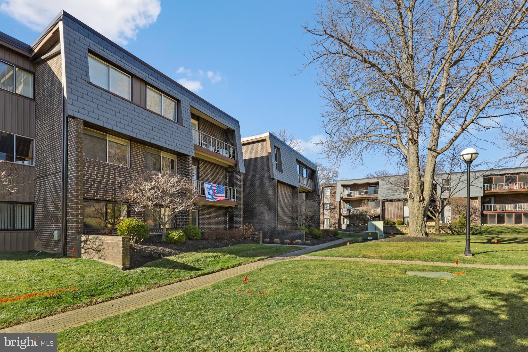 STEVENSON VILLAGE CONDO - Residential
