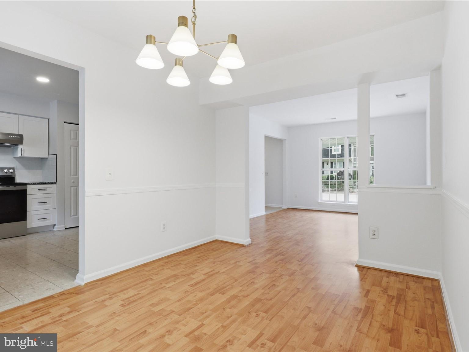LONDON TOWN WEST - Residential