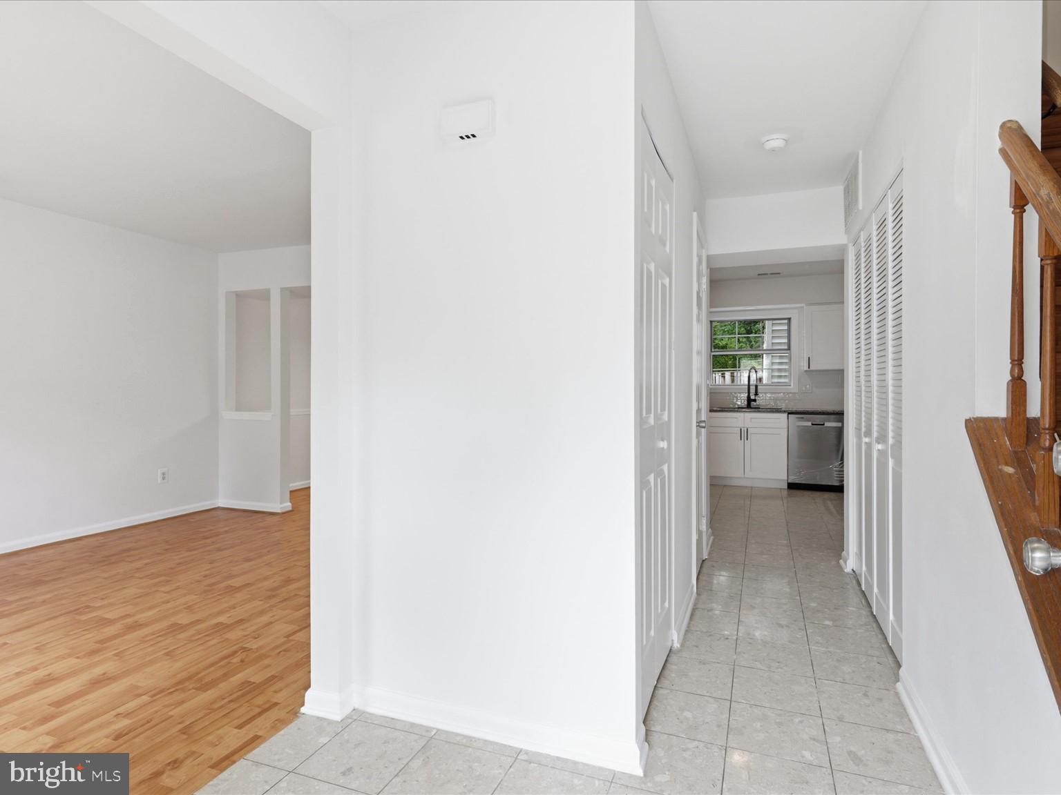 LONDON TOWN WEST - Residential