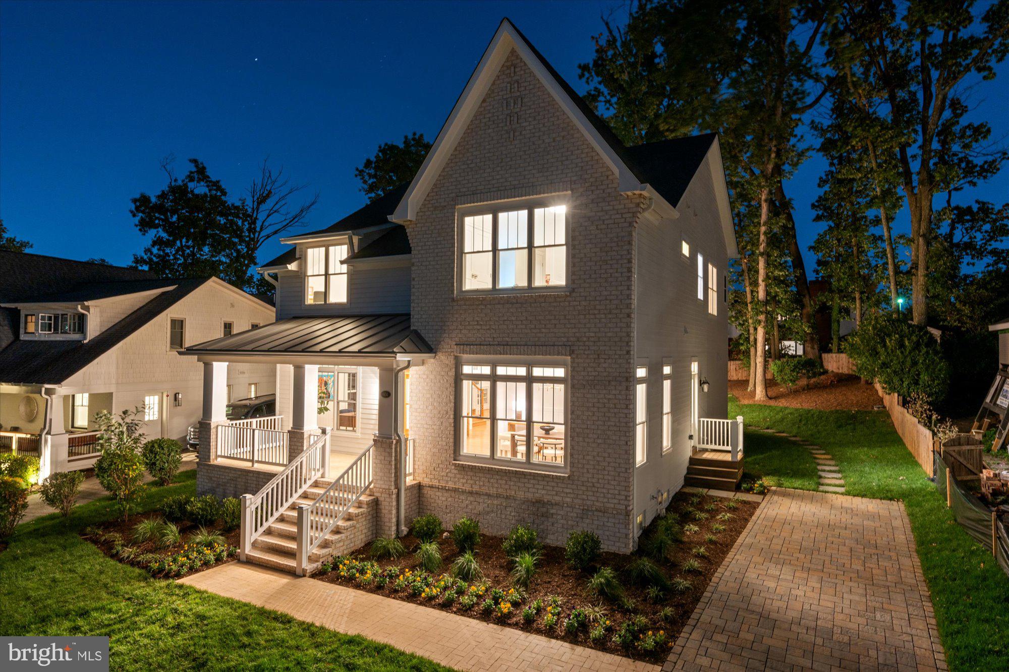 MONTICELLO PARK - Residential