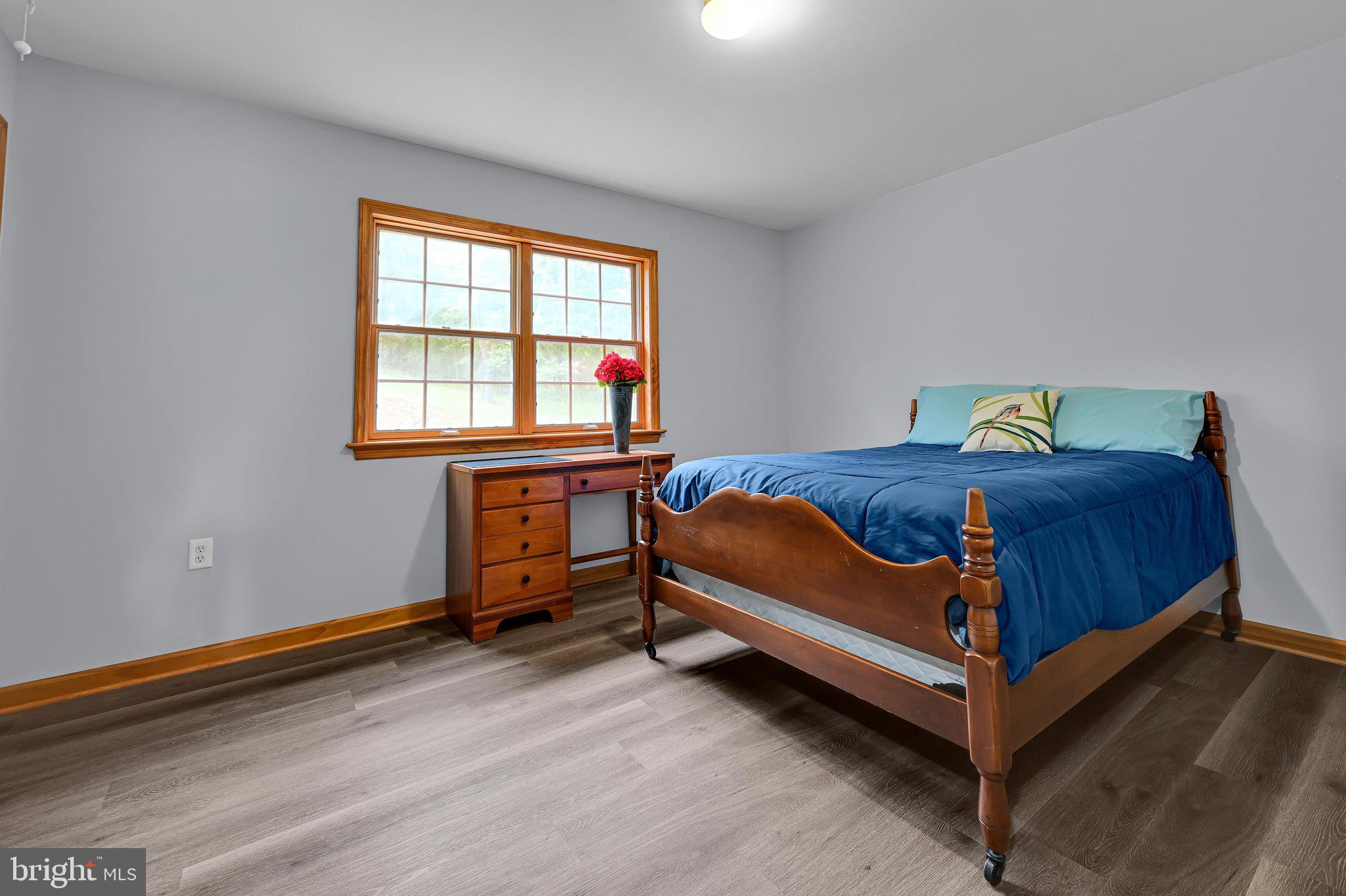 SUNNYSIDE - Residential