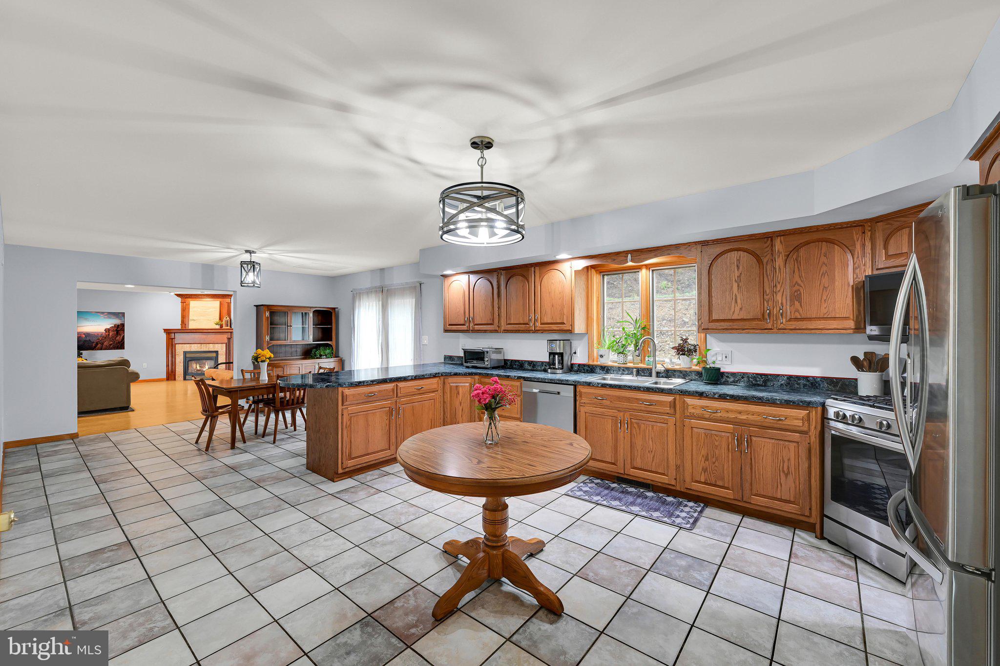 SUNNYSIDE - Residential