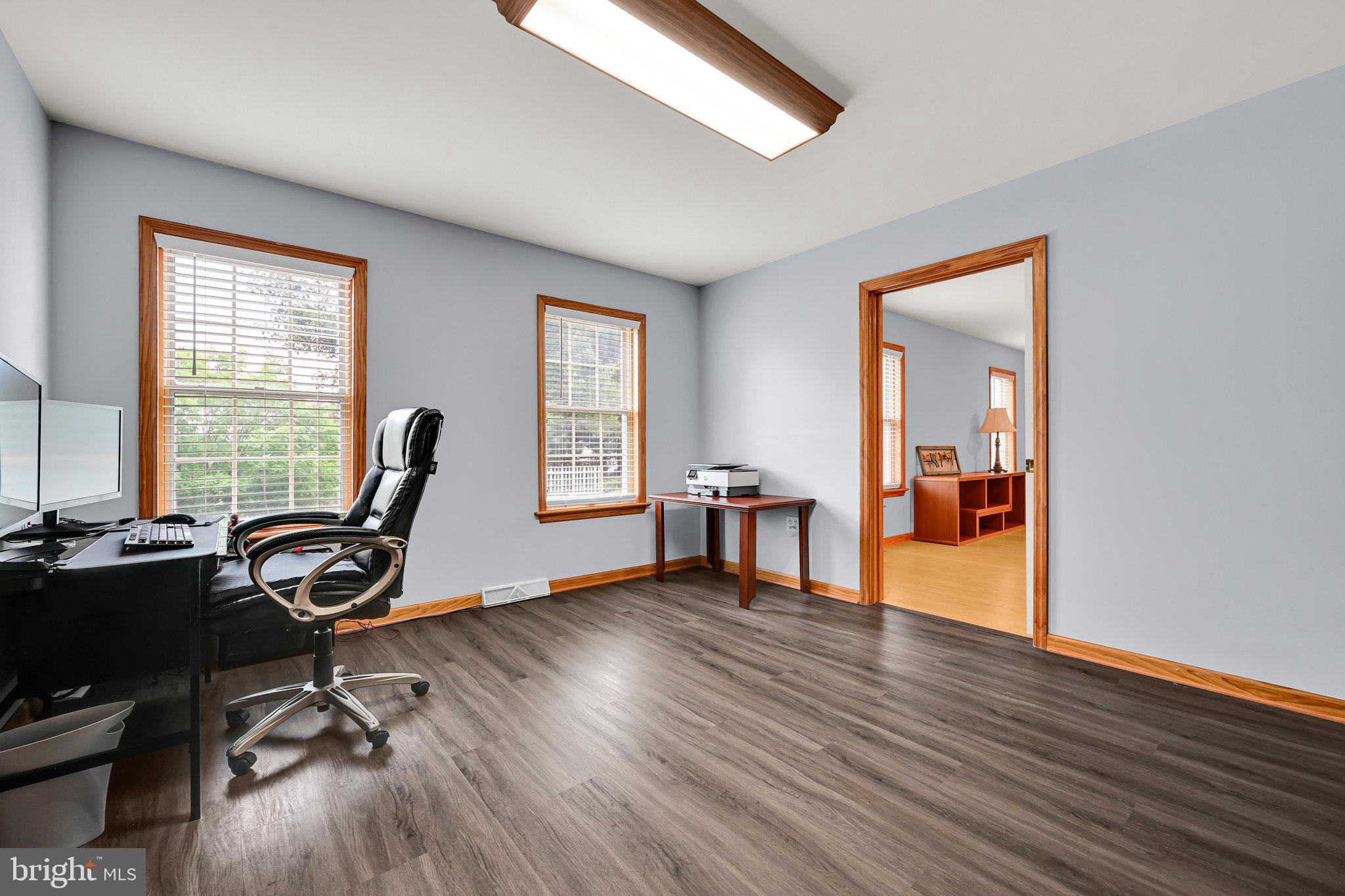 SUNNYSIDE - Residential