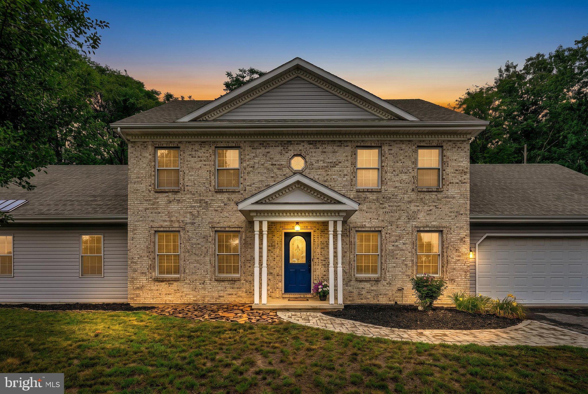SUNNYSIDE - Residential