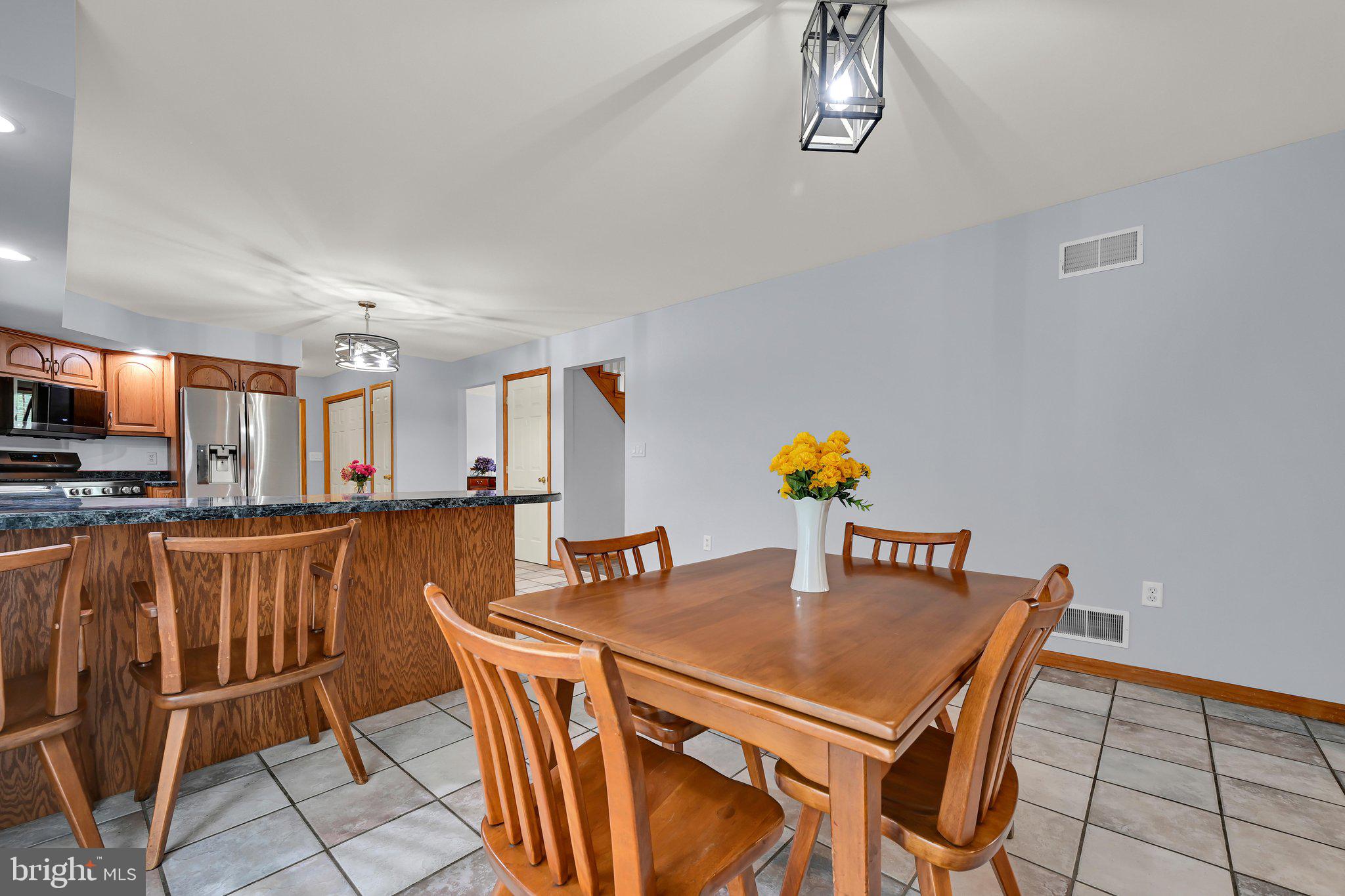 SUNNYSIDE - Residential