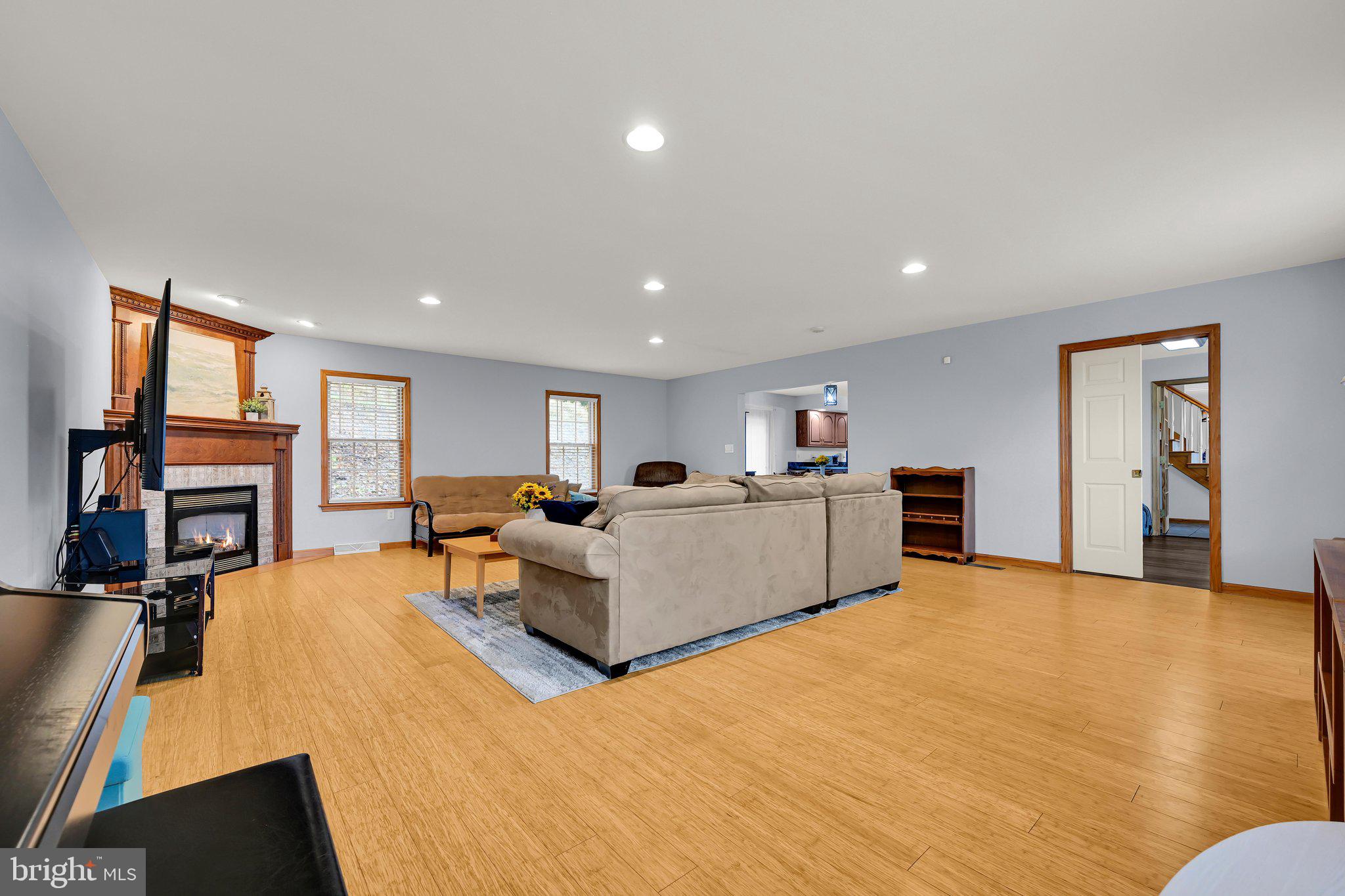 SUNNYSIDE - Residential