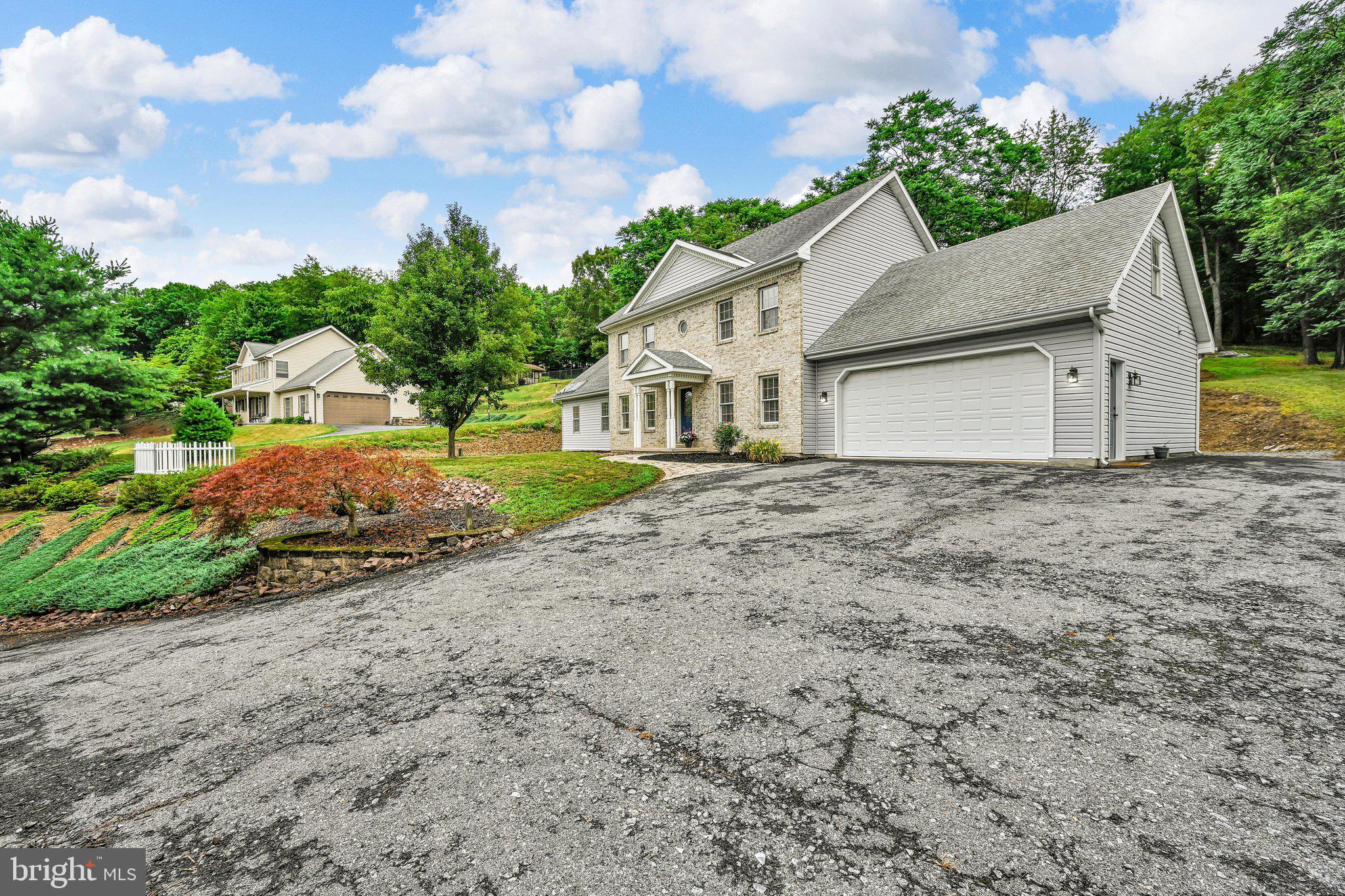 SUNNYSIDE - Residential
