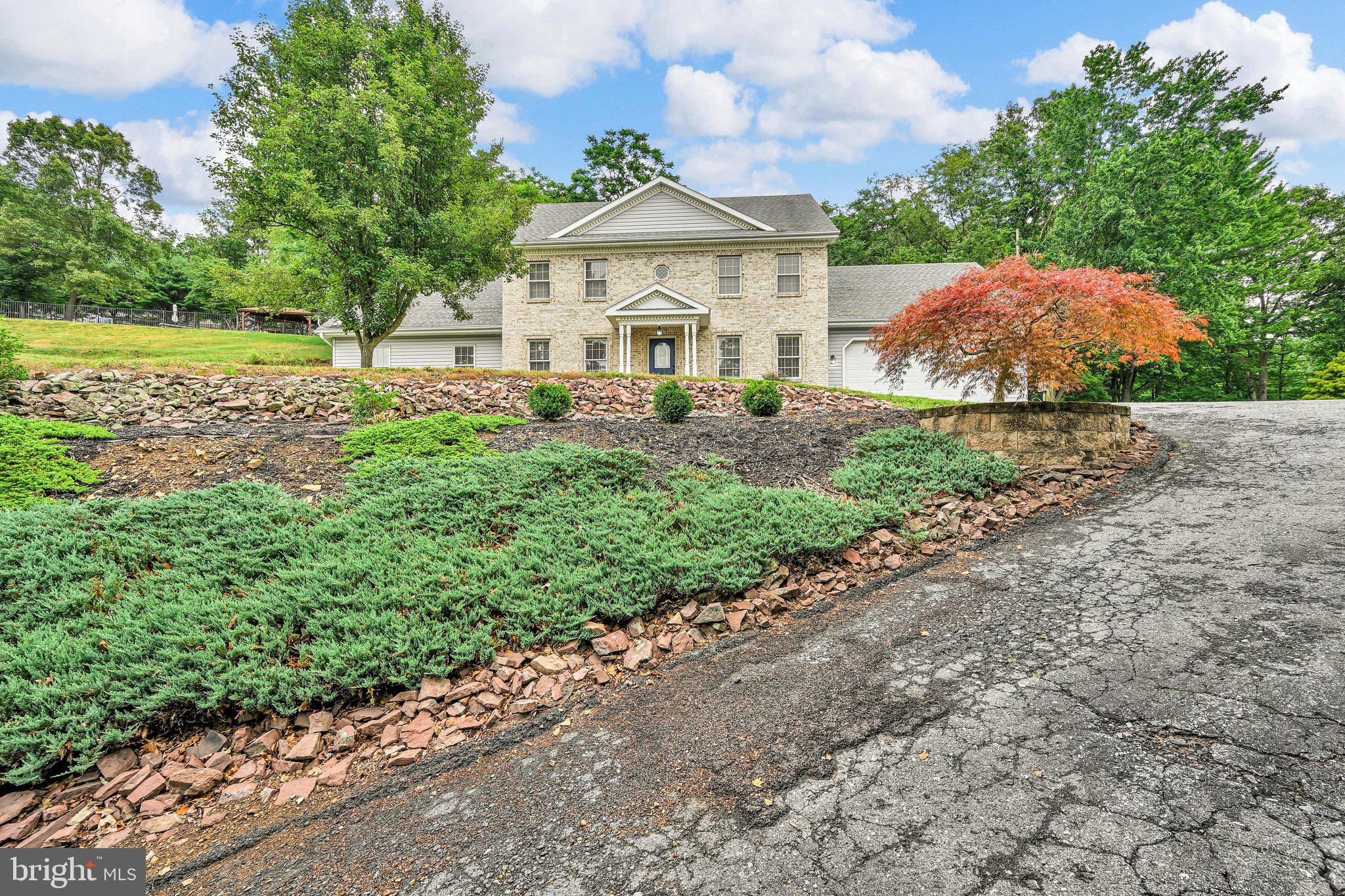 SUNNYSIDE - Residential